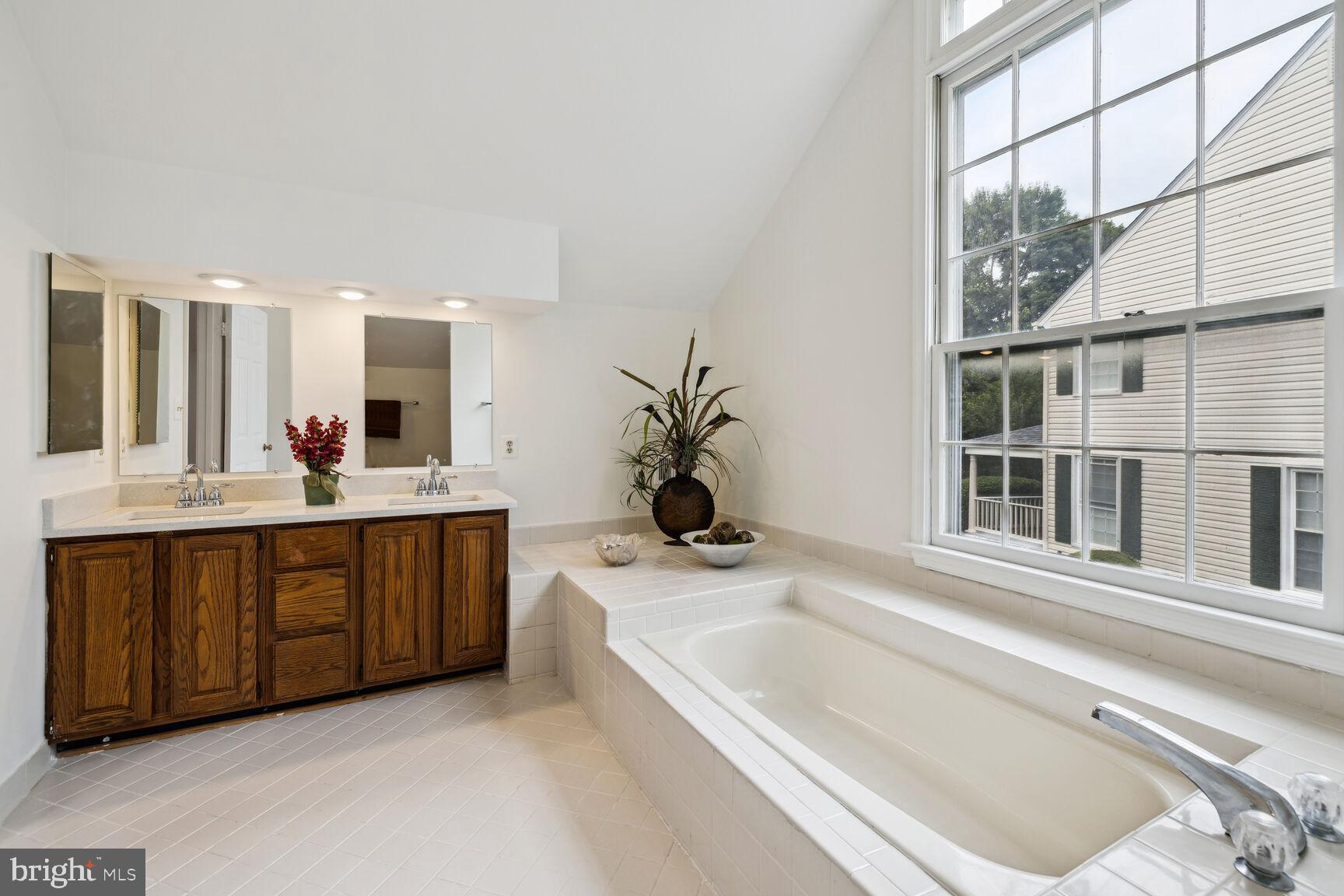 STONEBRIDGE - Residential