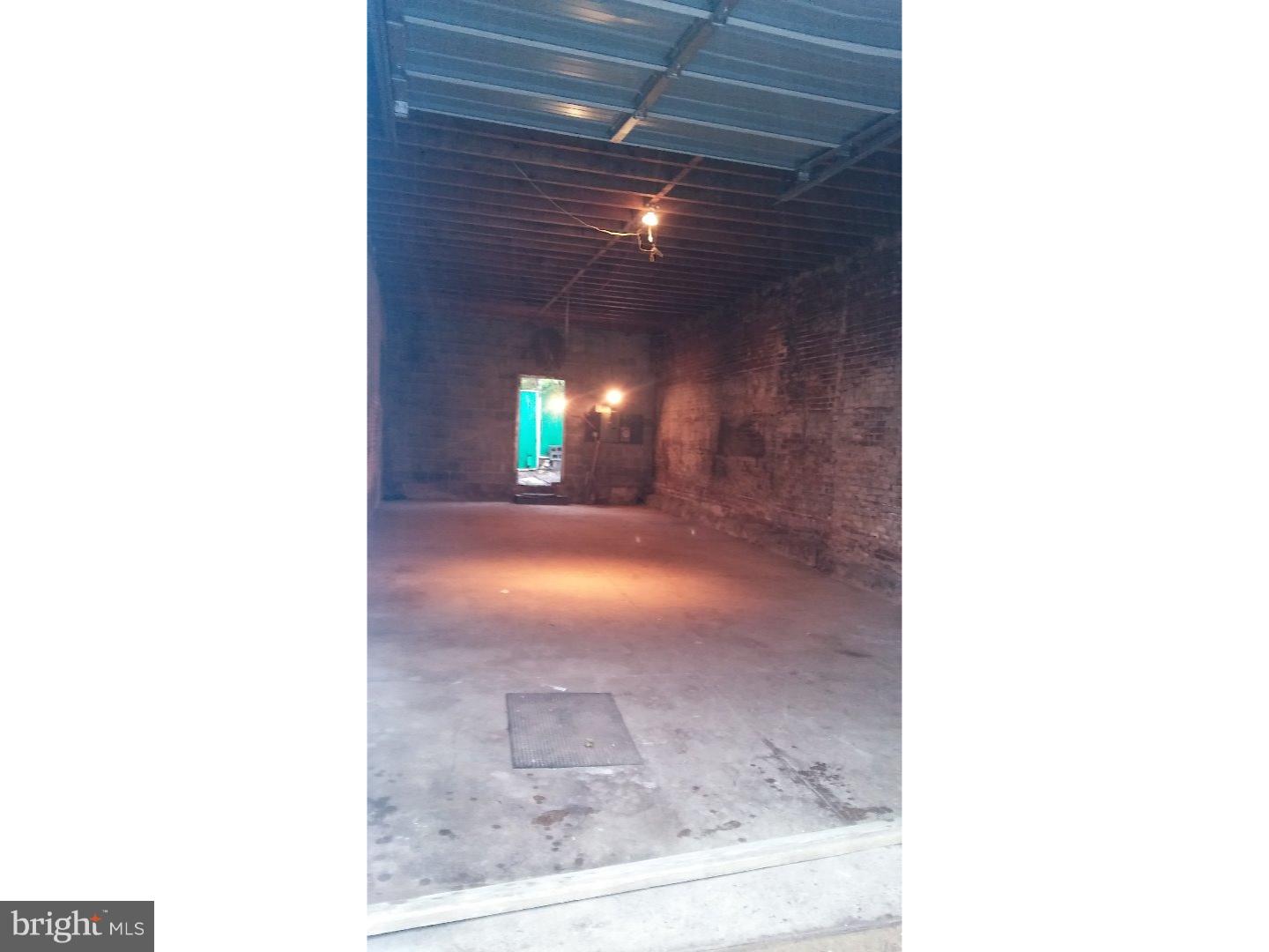 KENSINGTON - Commercial Sale