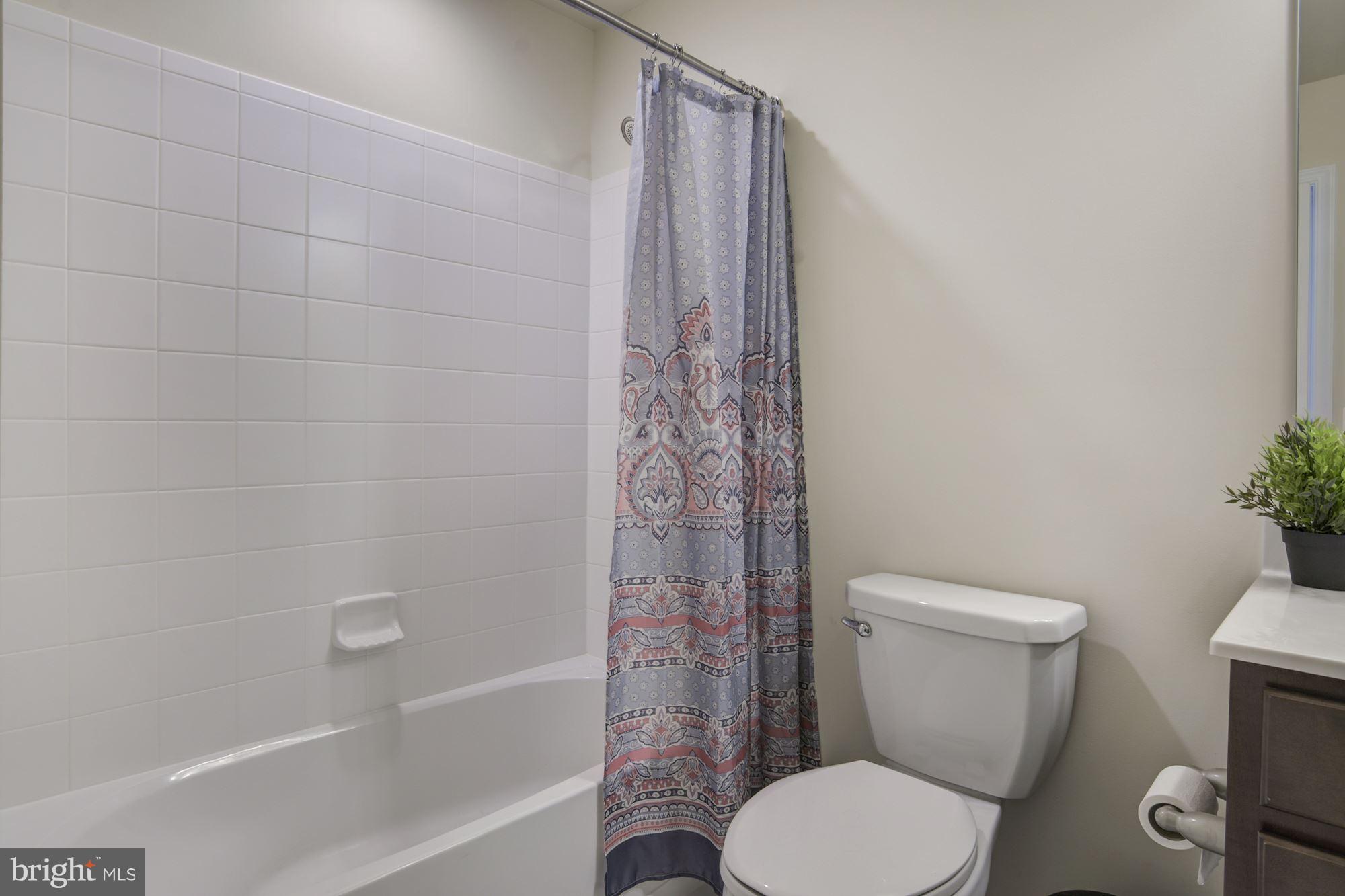 RAPPAHANNOCK LANDING - Residential Lease