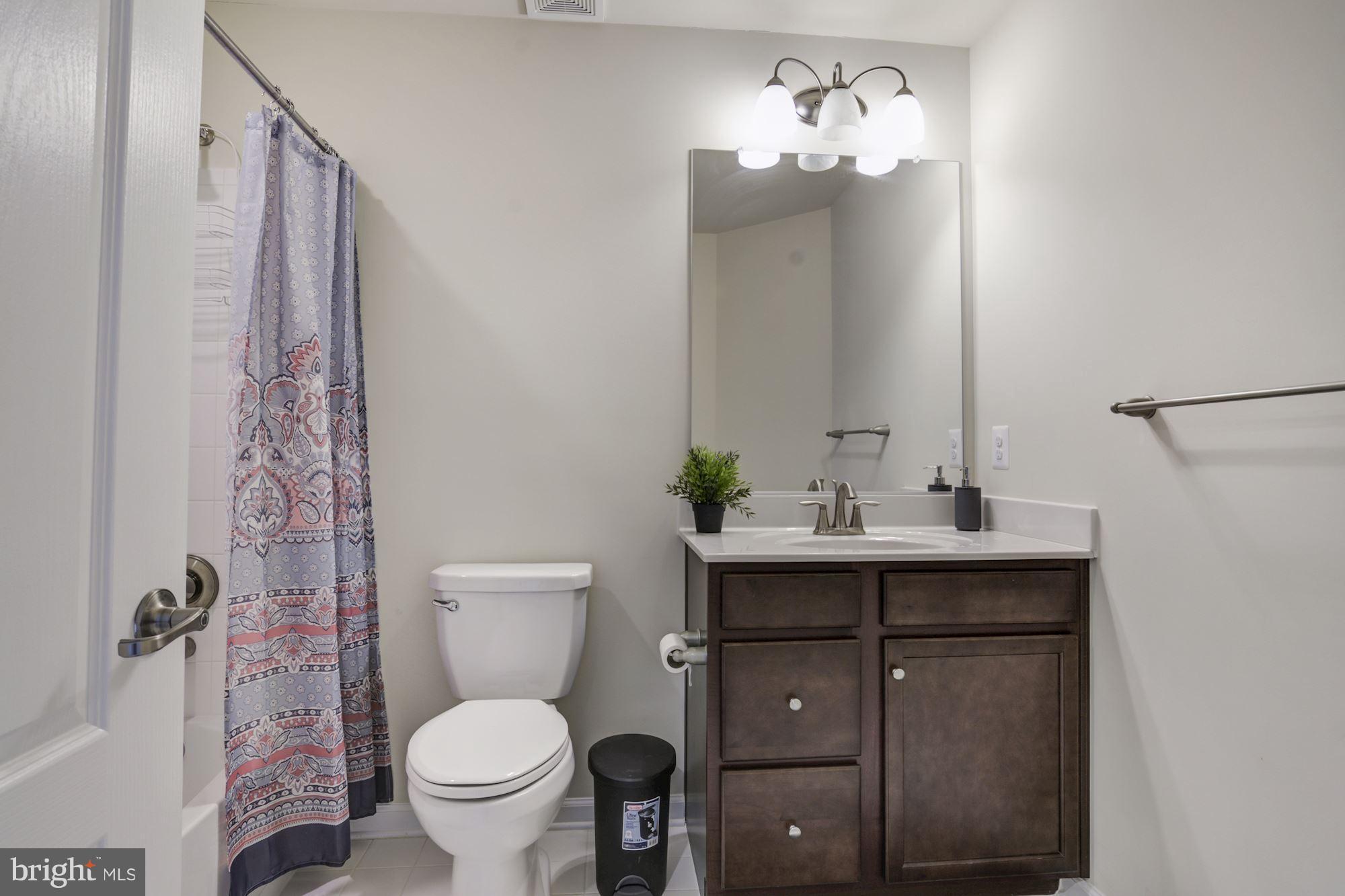 RAPPAHANNOCK LANDING - Residential Lease