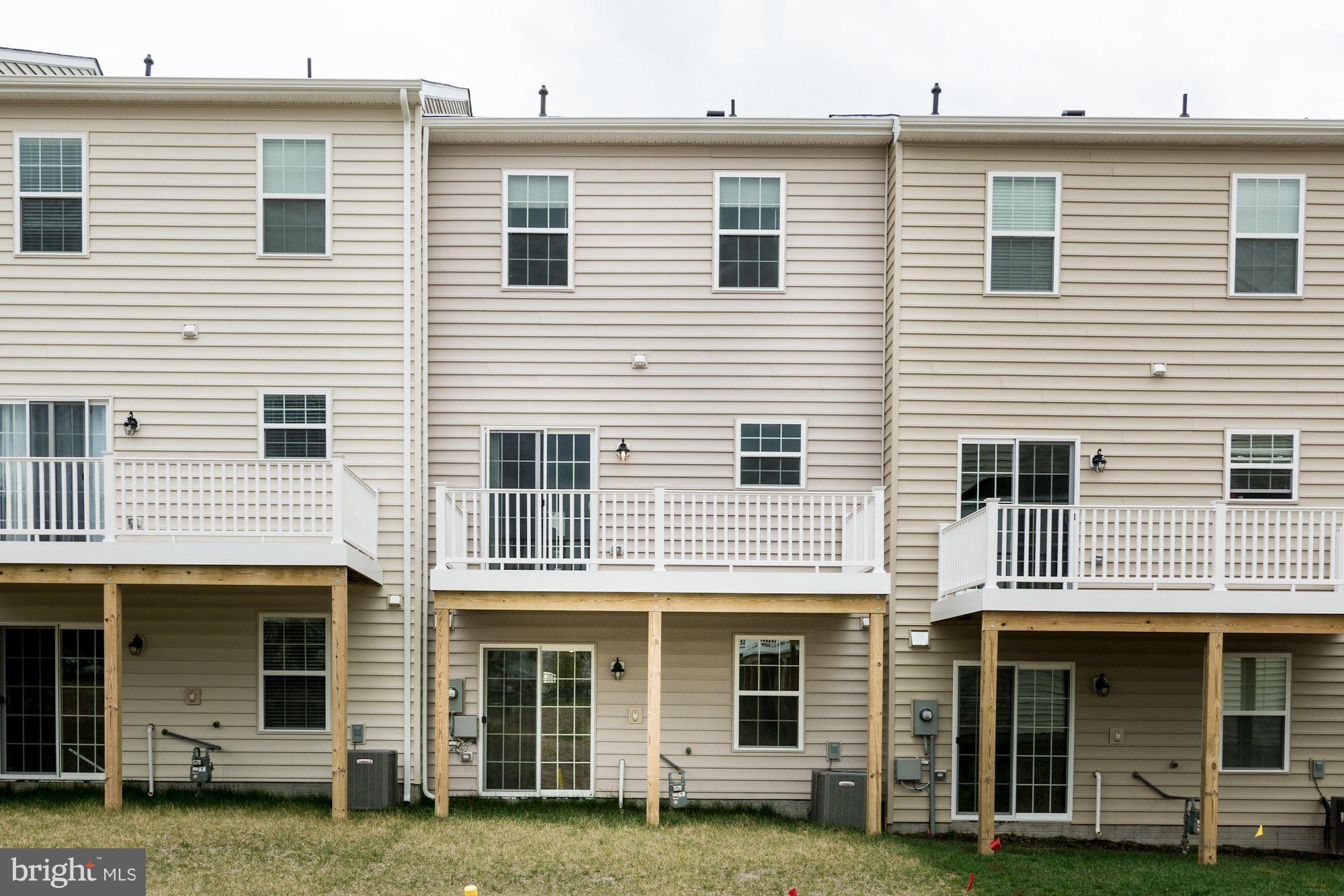 RAPPAHANNOCK LANDING - Residential Lease