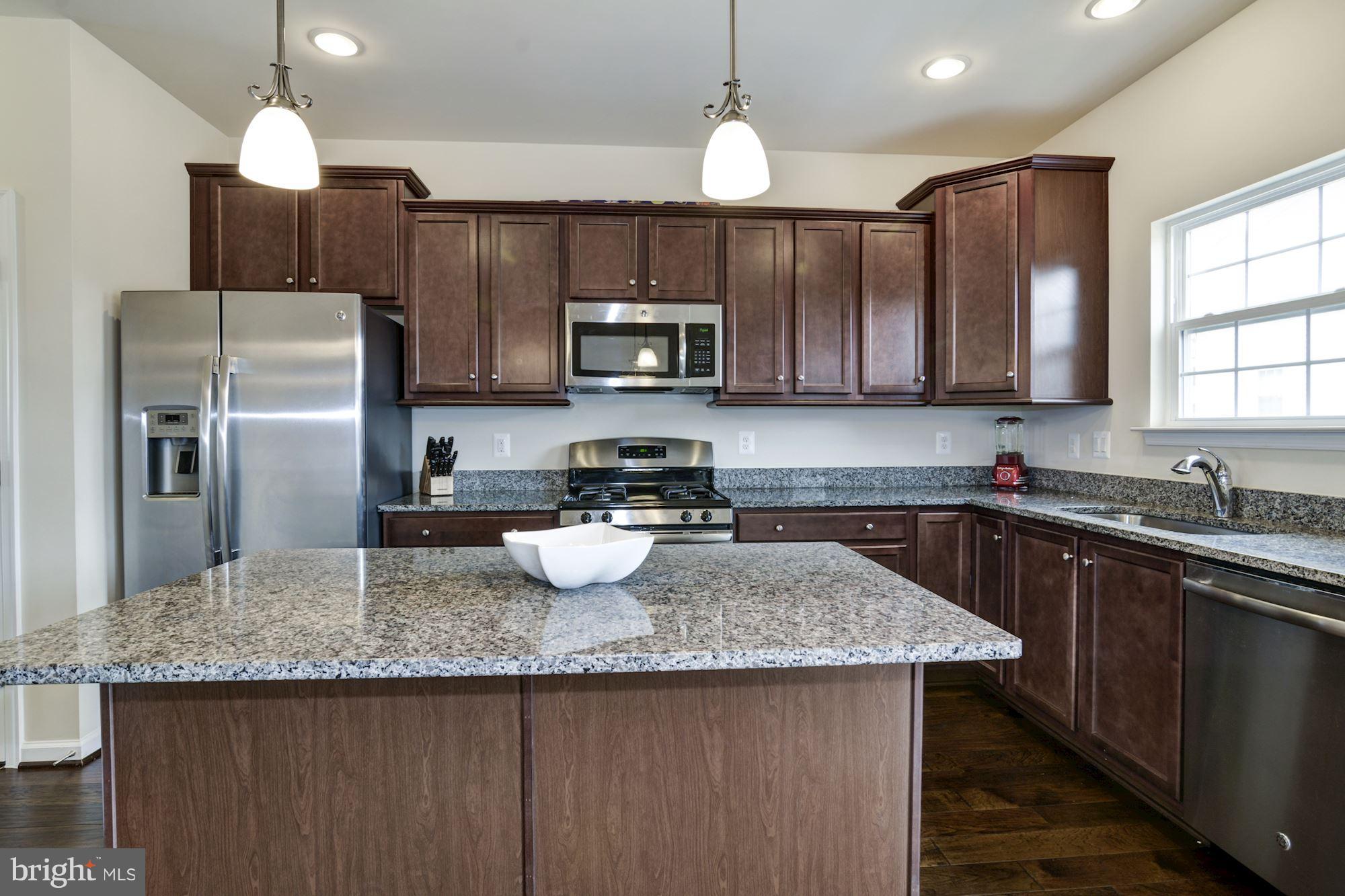 RAPPAHANNOCK LANDING - Residential Lease