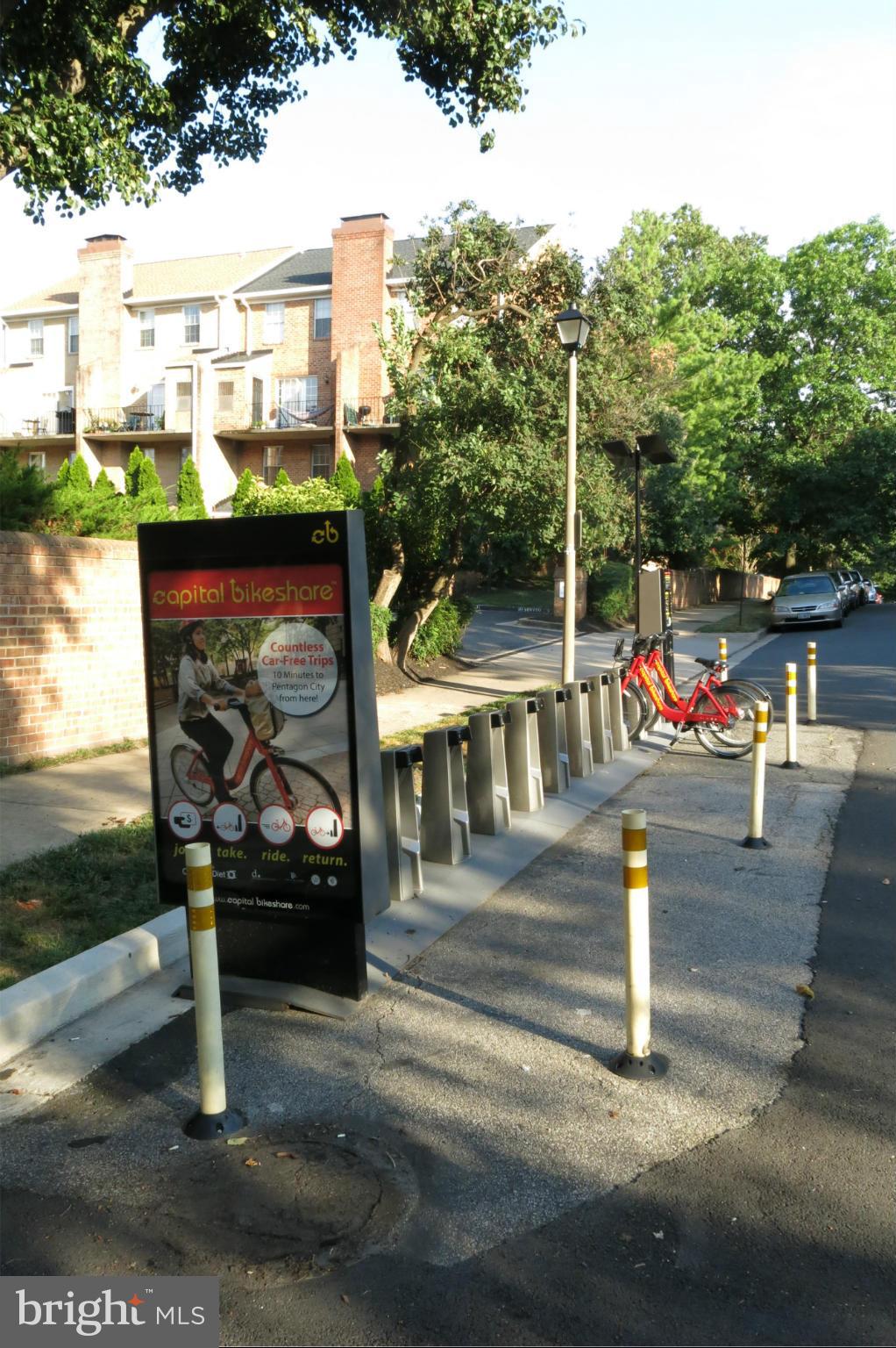 WESTHAMPTON MEWS - Residential