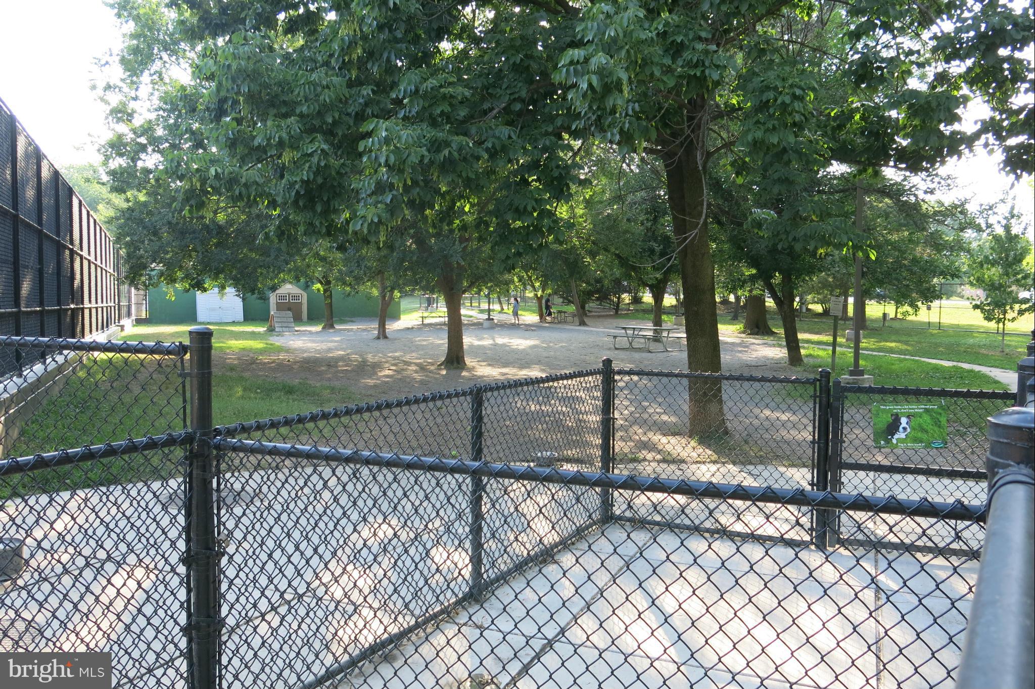 WESTHAMPTON MEWS - Residential