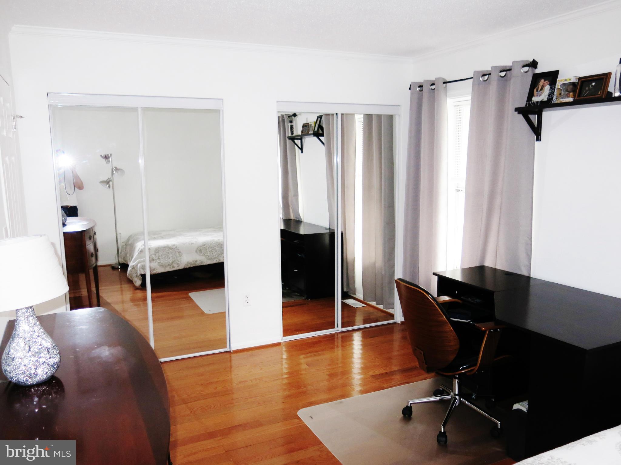 WESTHAMPTON MEWS - Residential