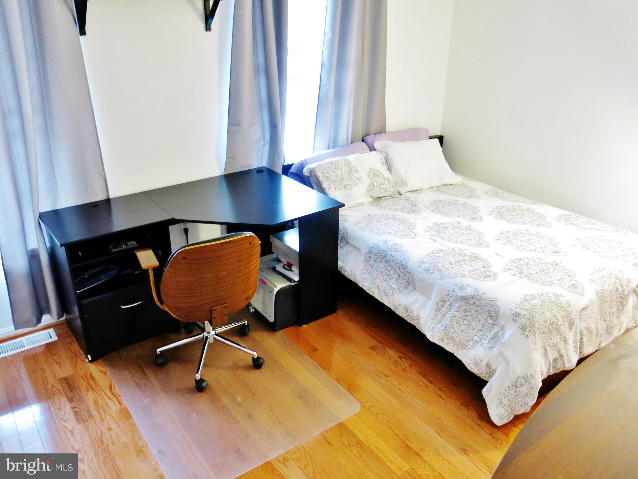 WESTHAMPTON MEWS - Residential