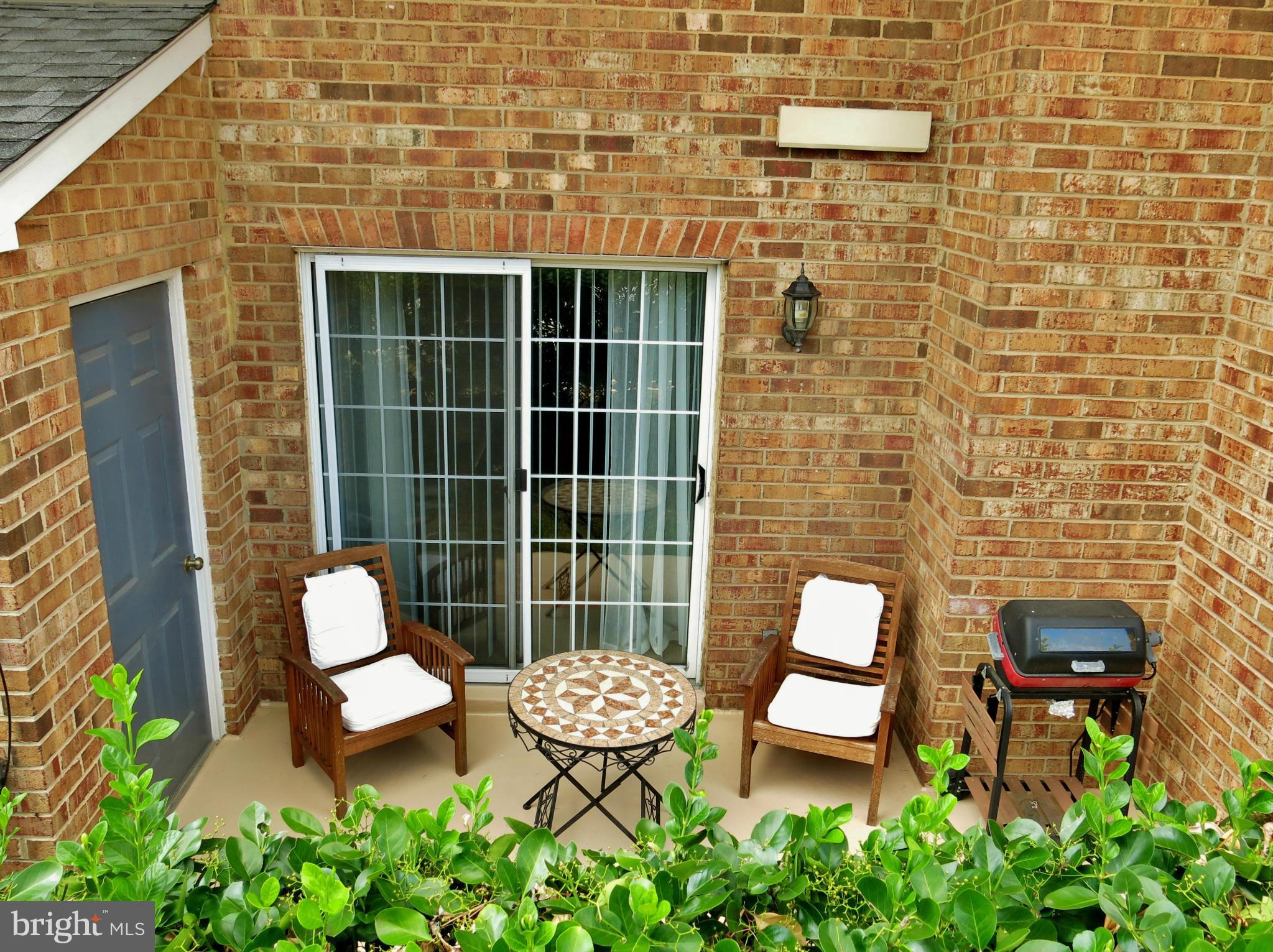 WESTHAMPTON MEWS - Residential