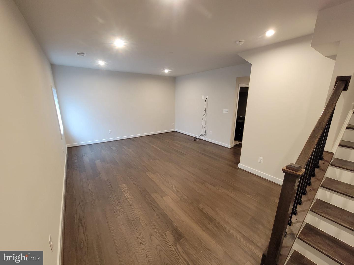 POTOMAC SHORES - Residential