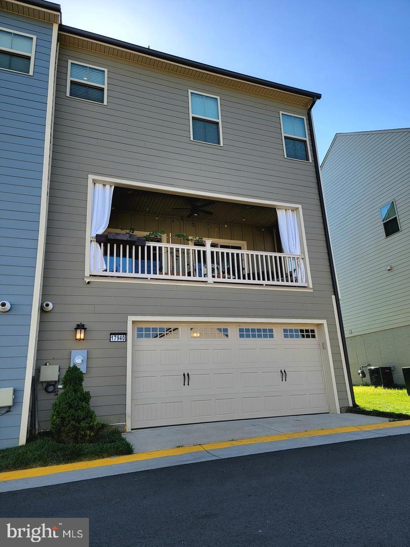 POTOMAC SHORES - Residential