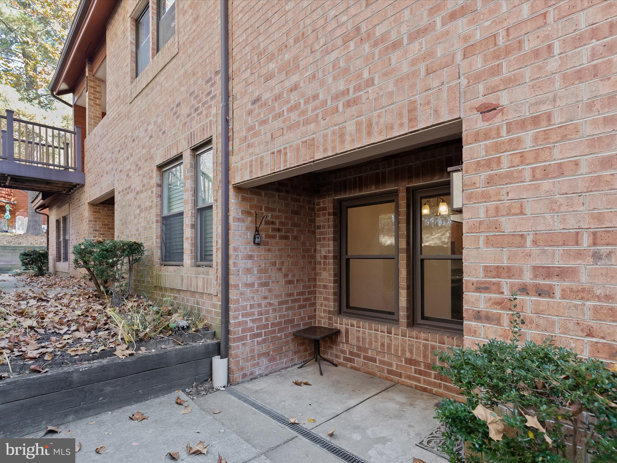 PINES AT DICKINSON CONDOMINIUM - Residential Lease