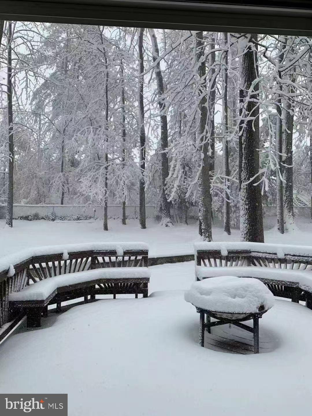 6209 FERNLEIGH BOULEVARD