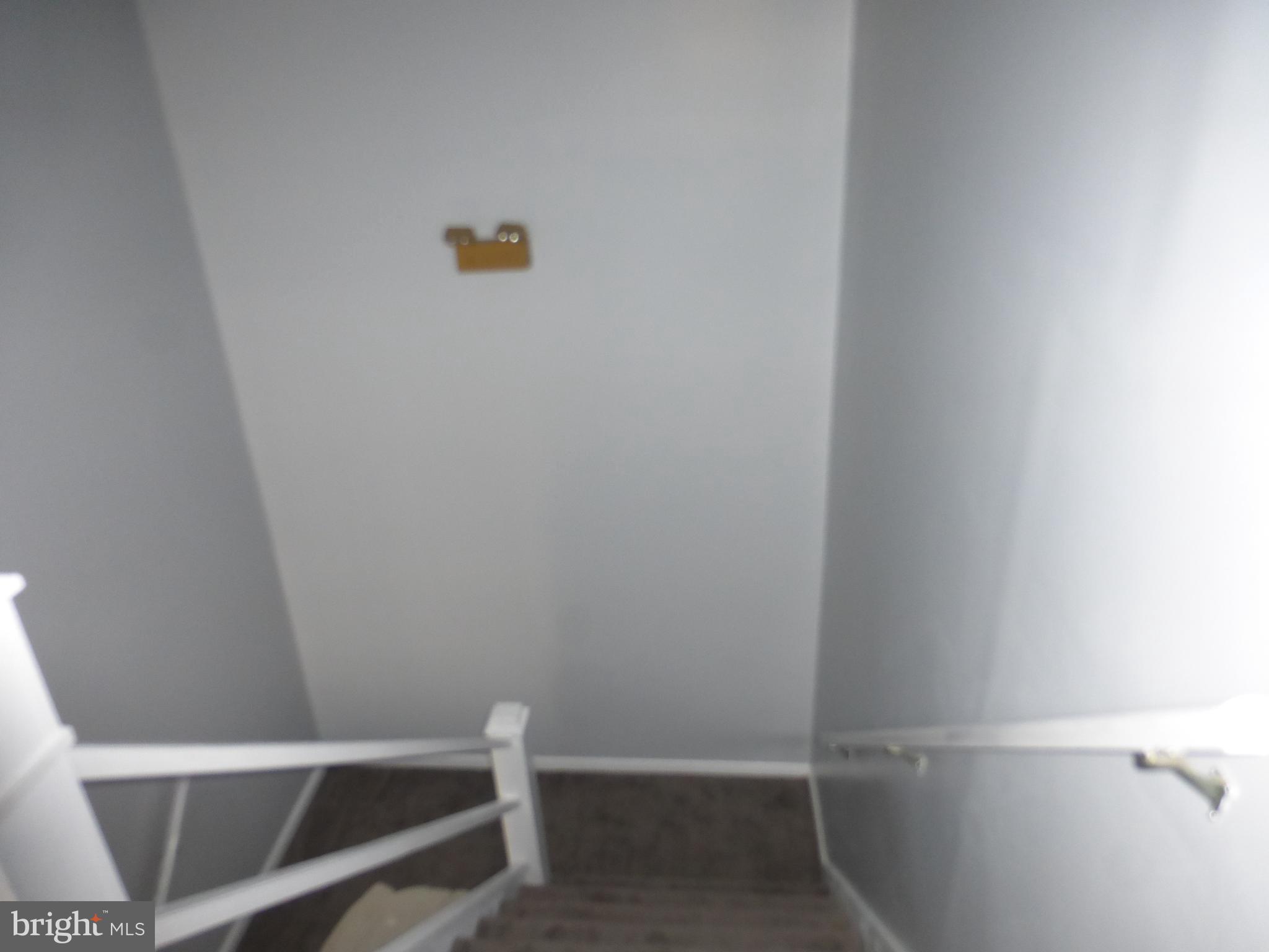 ABERDEEN HILLS - Residential Lease