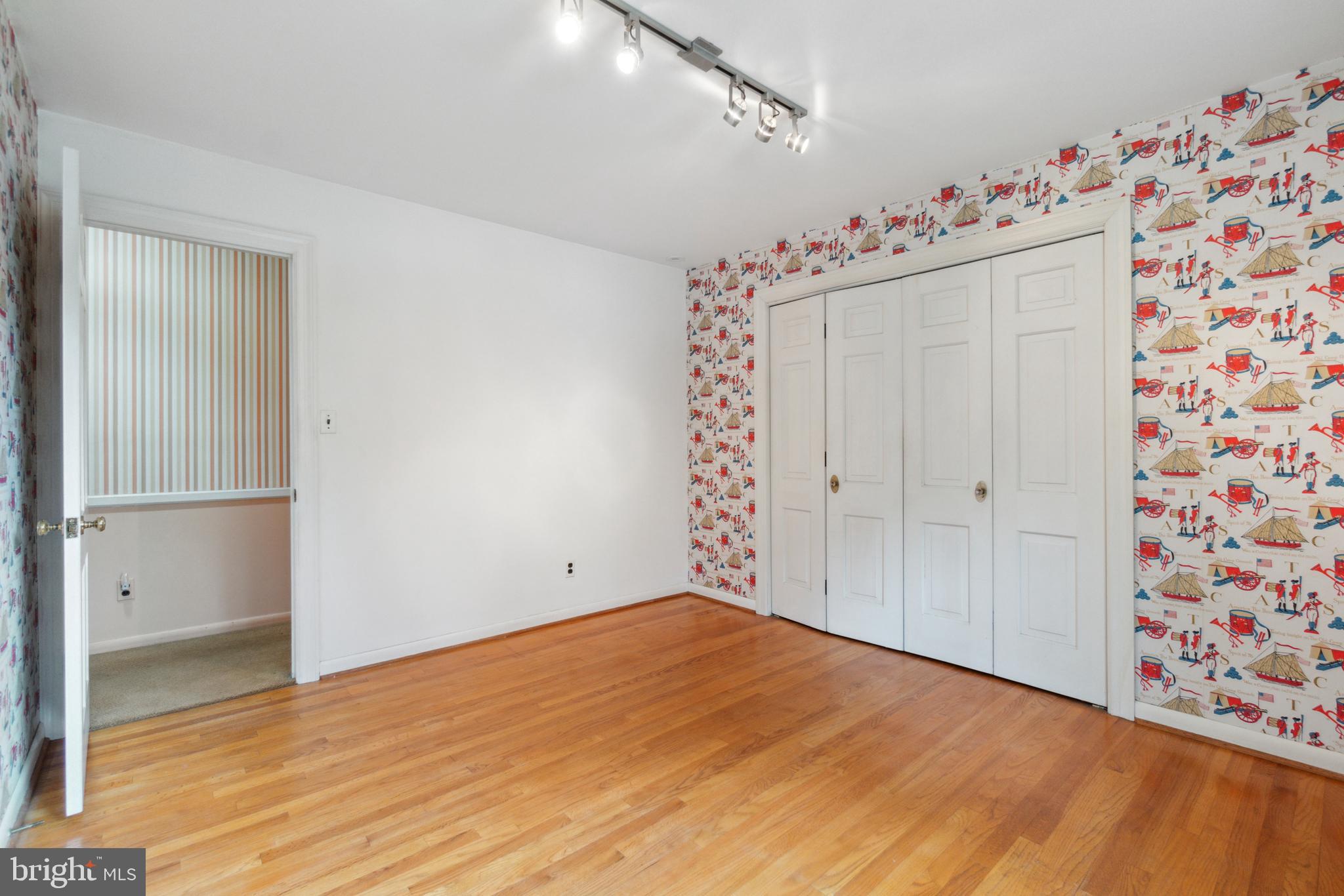 OAK FOREST - Residential