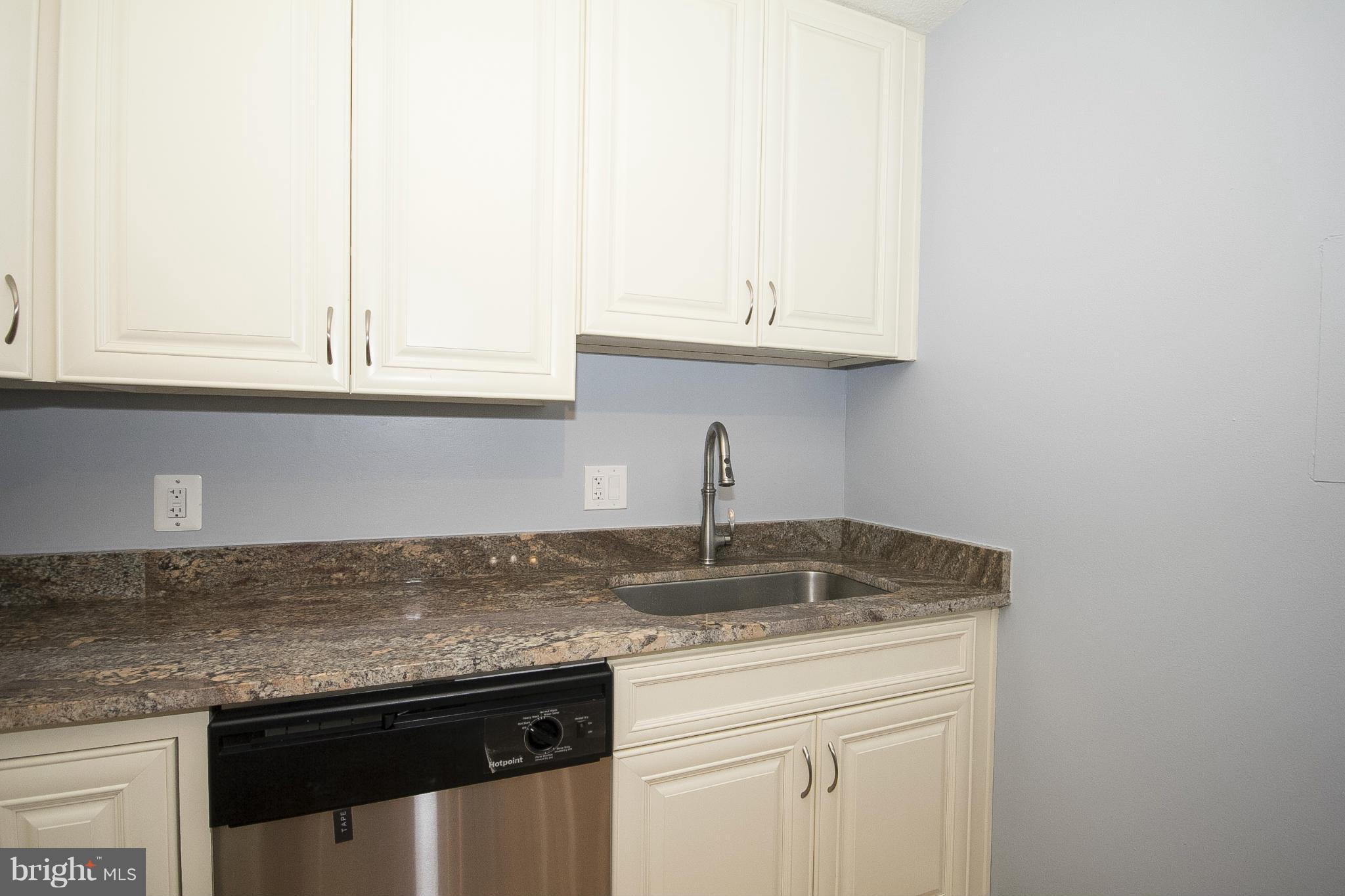 MOUNT VERNON PLACE HISTORIC DISTRICT - Residential Lease