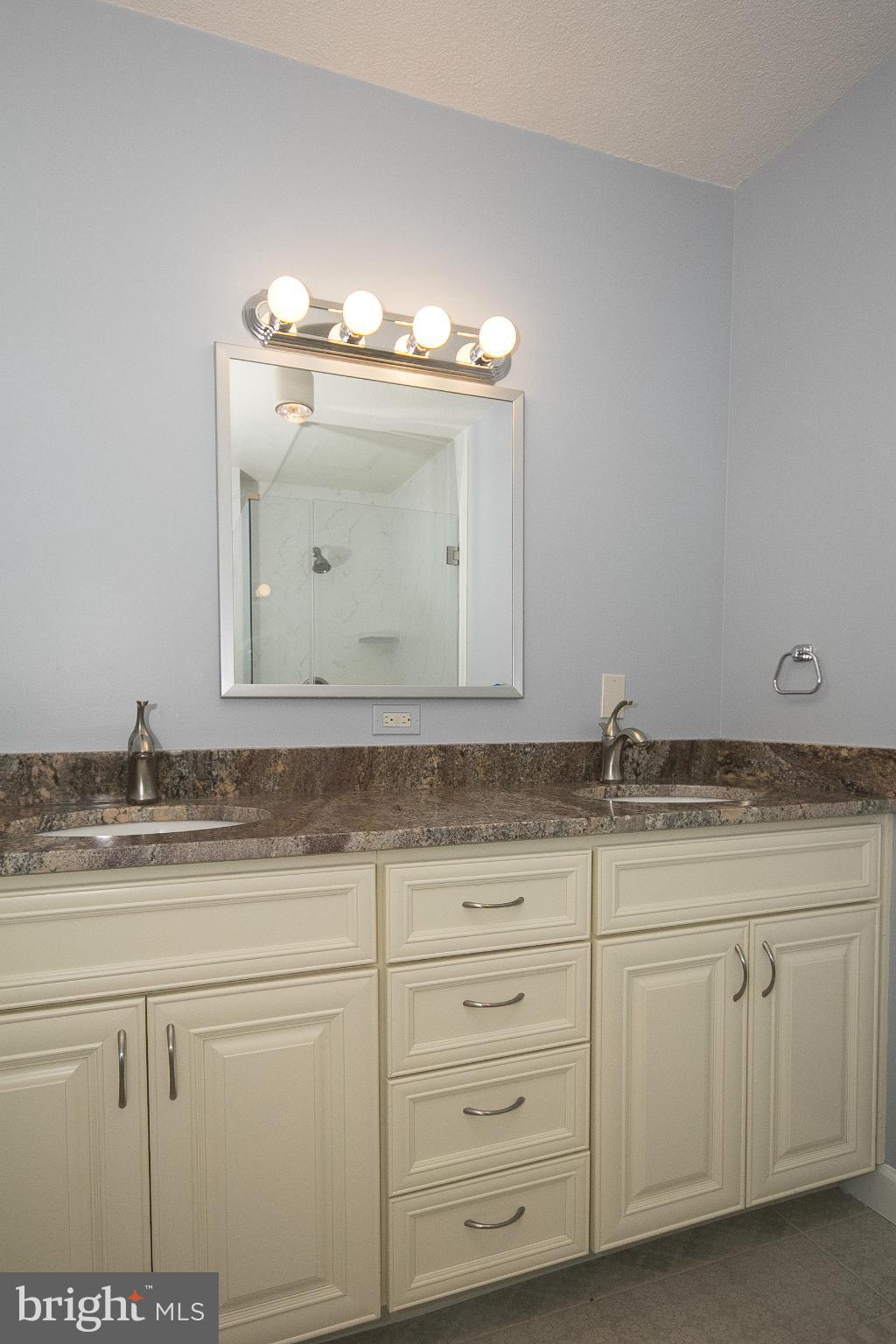 MOUNT VERNON PLACE HISTORIC DISTRICT - Residential Lease