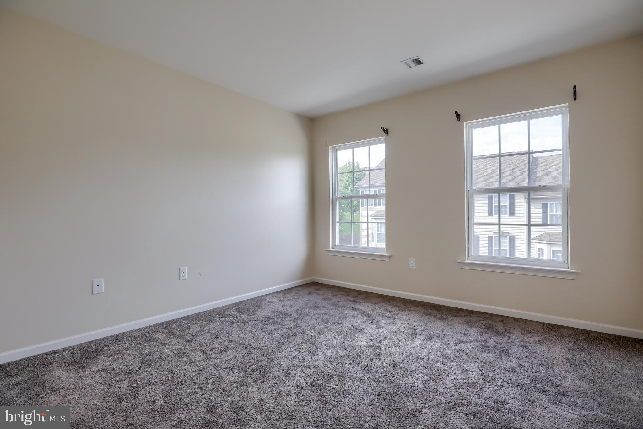 HUNT CLUB - Residential