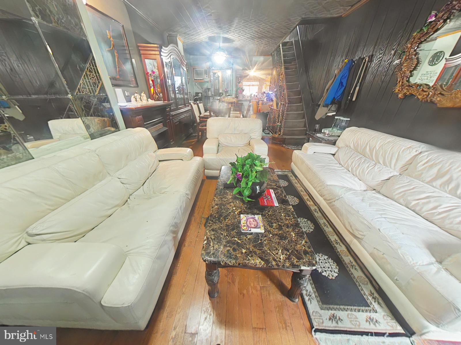 POINT BREEZE - Residential
