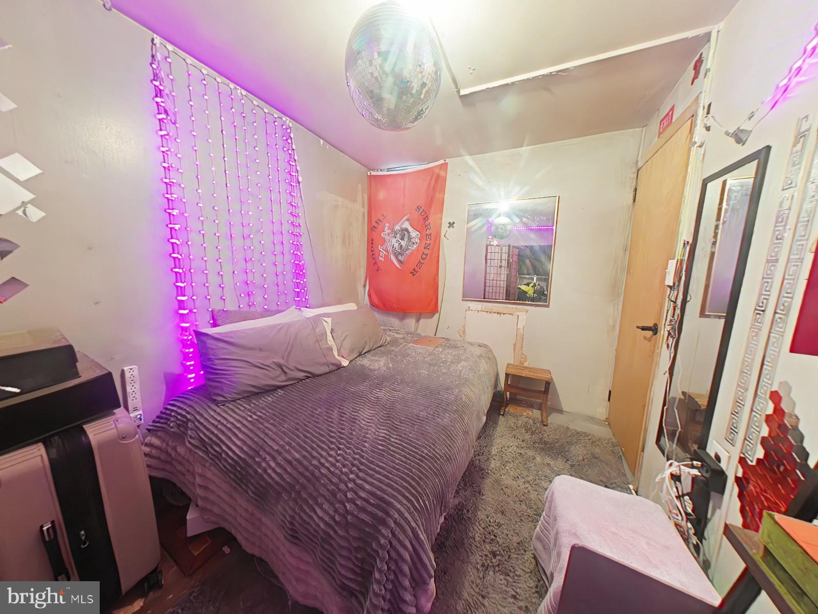 POINT BREEZE - Residential