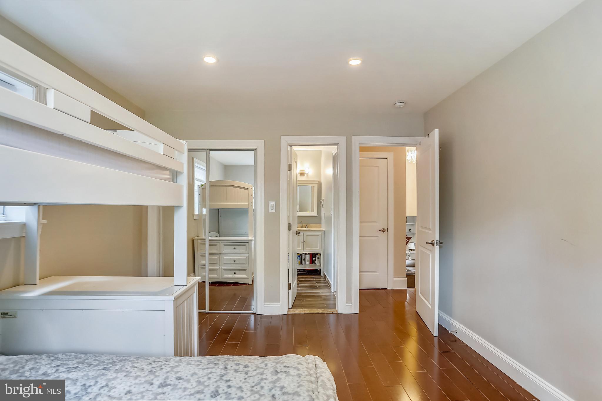 SLEEPY HOLLOW - Residential