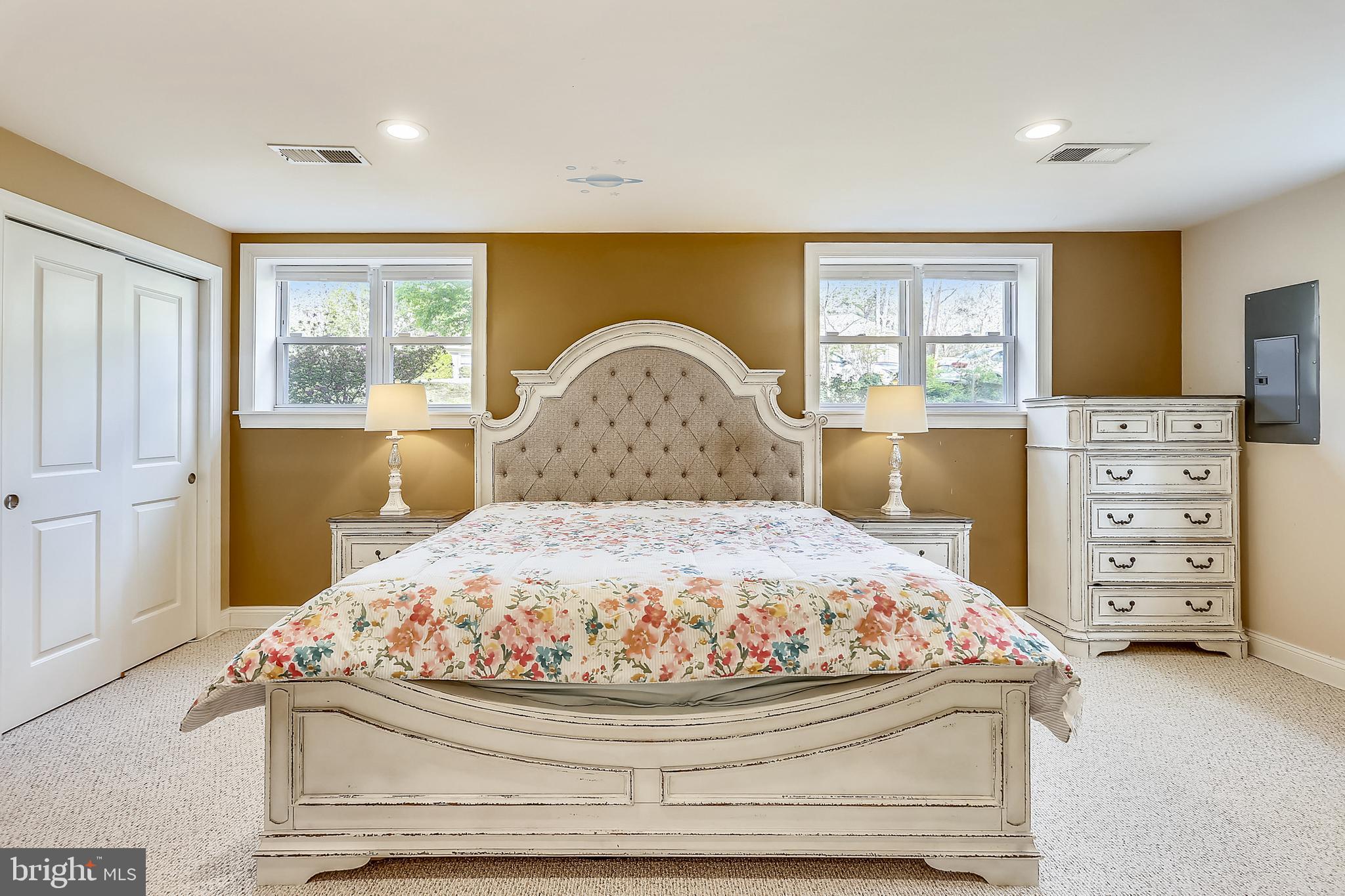 SLEEPY HOLLOW - Residential