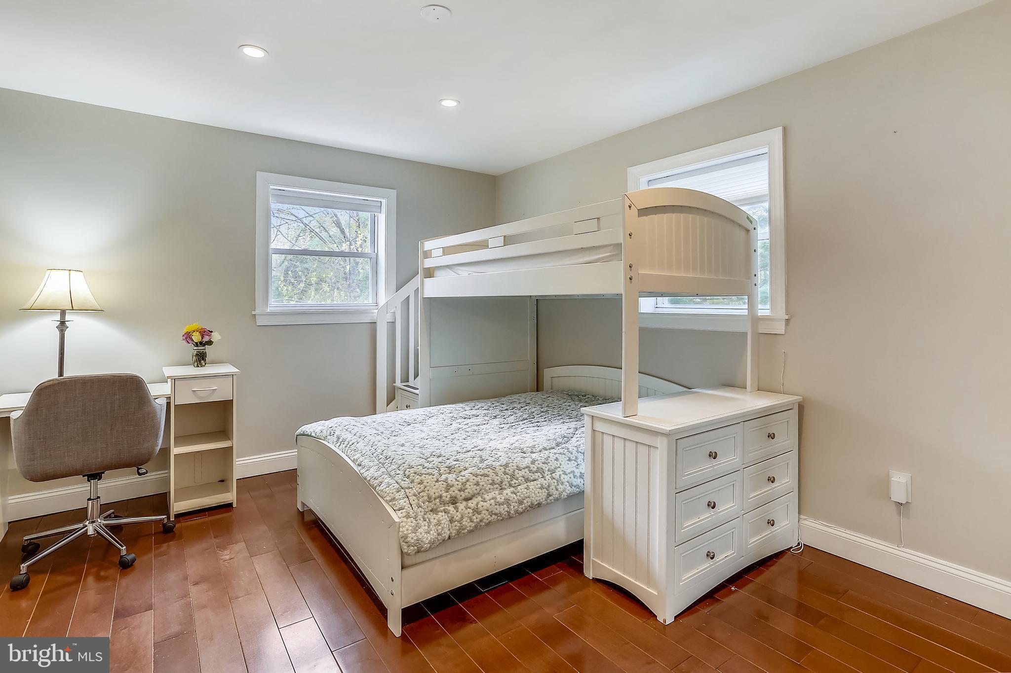 SLEEPY HOLLOW - Residential