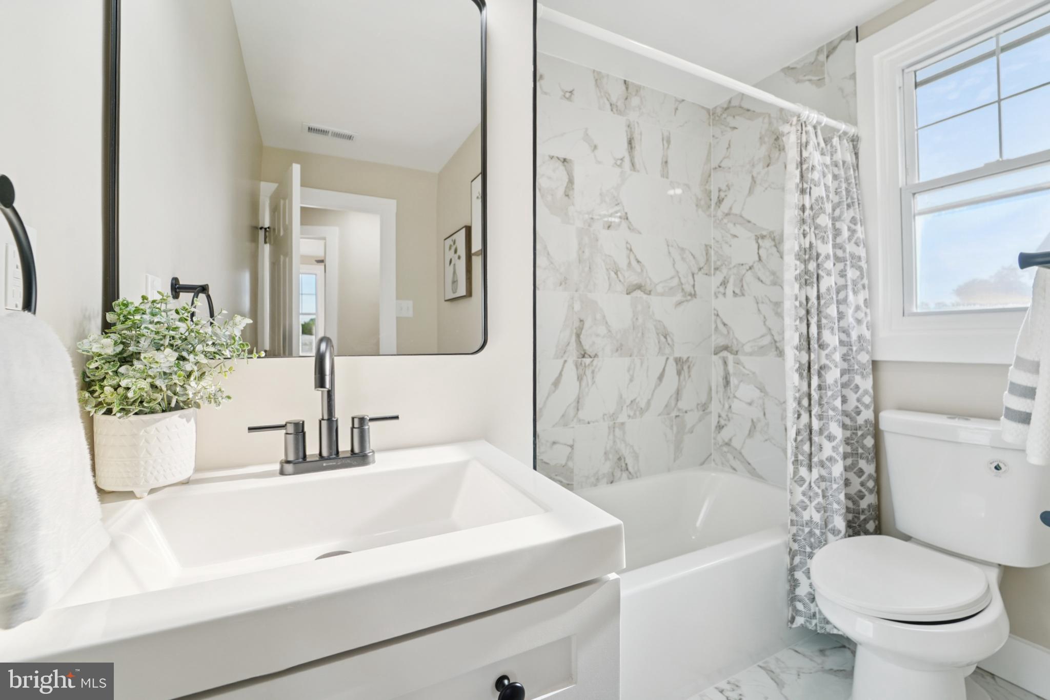 HAMILTON HEIGHTS - Residential