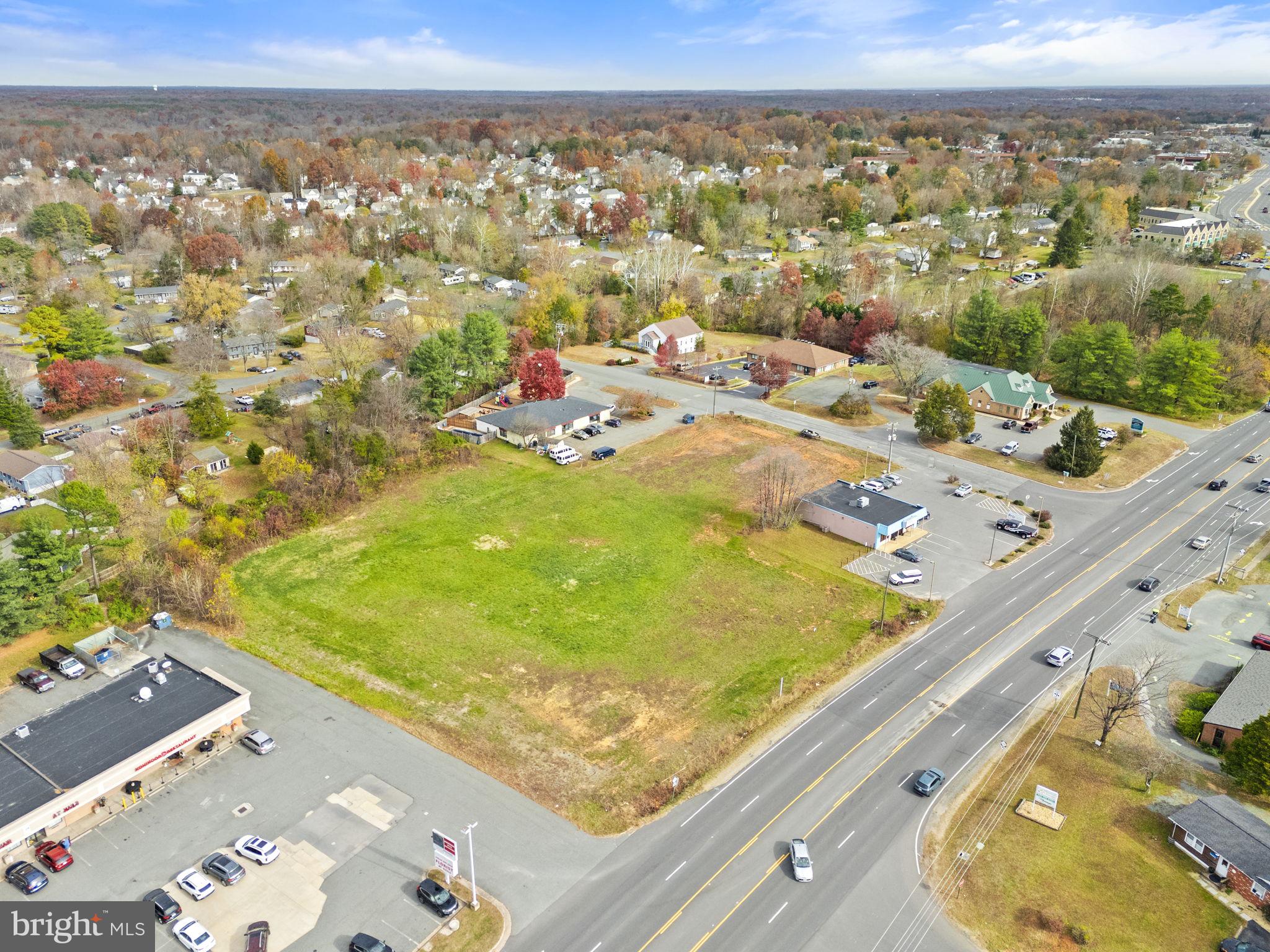 KINGSLAND CENTER - Commercial Sale