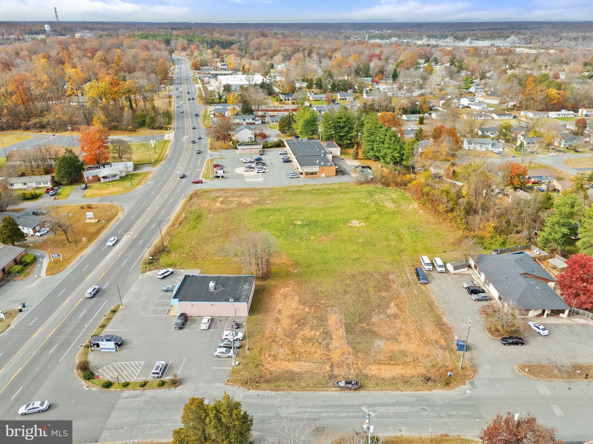 KINGSLAND CENTER - Commercial Sale