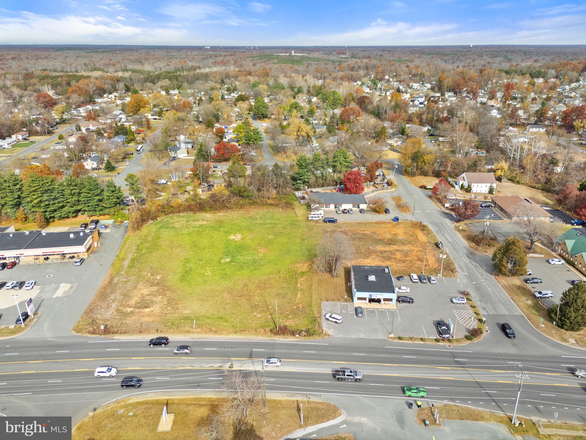 KINGSLAND CENTER - Commercial Sale