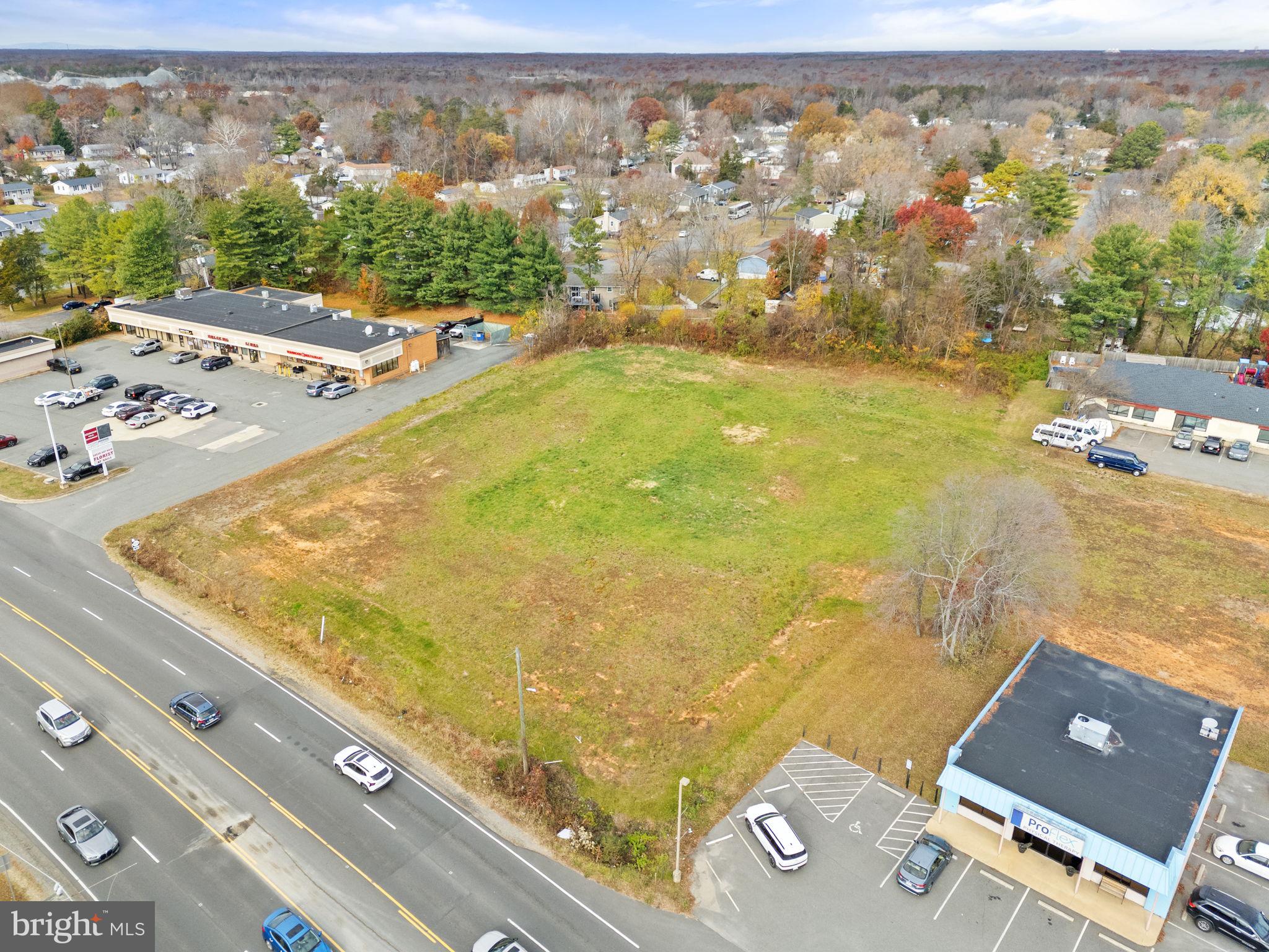 KINGSLAND CENTER - Commercial Sale