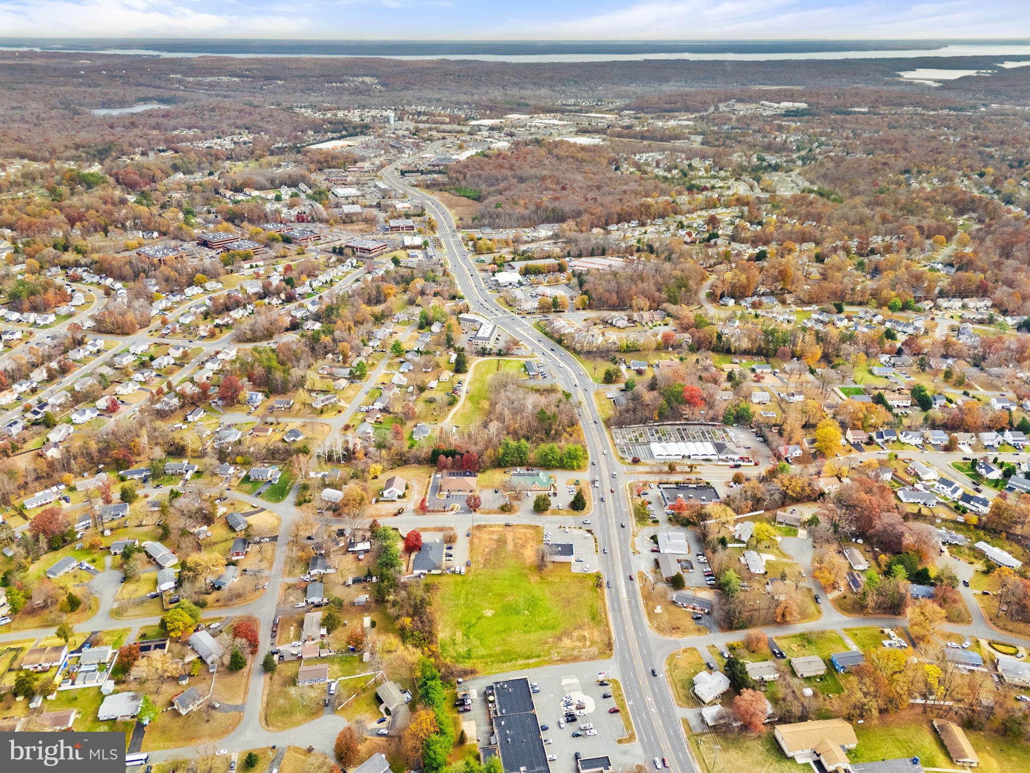 KINGSLAND CENTER - Commercial Sale