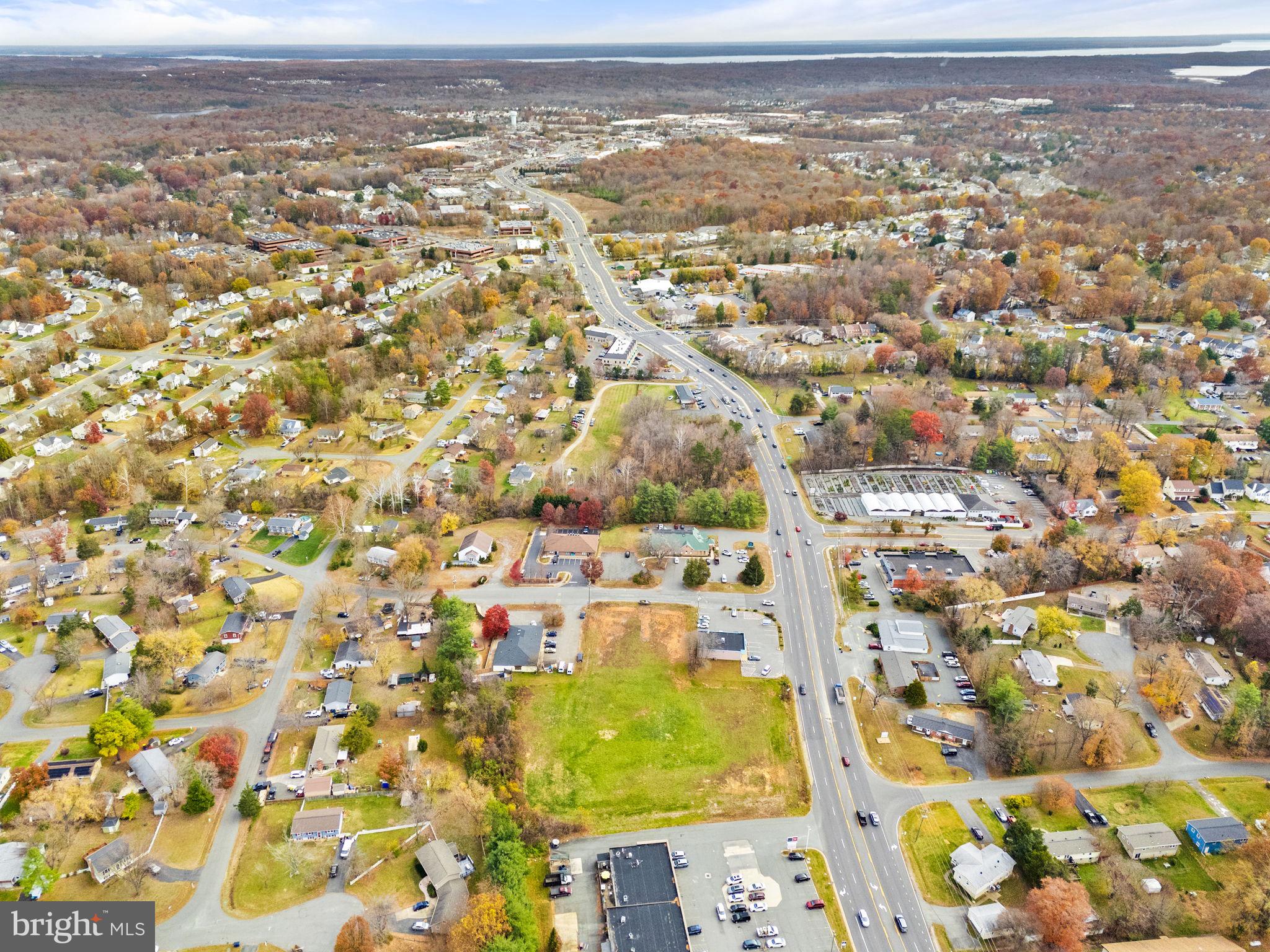 KINGSLAND CENTER - Commercial Sale