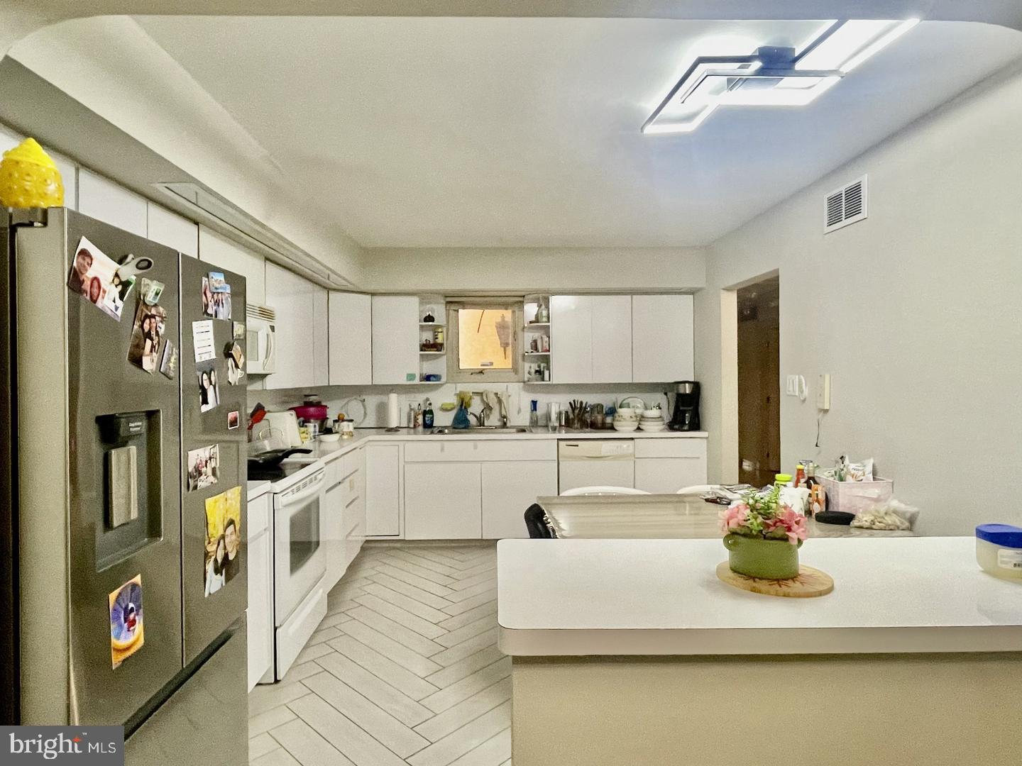 301 BROWNING LANE 52