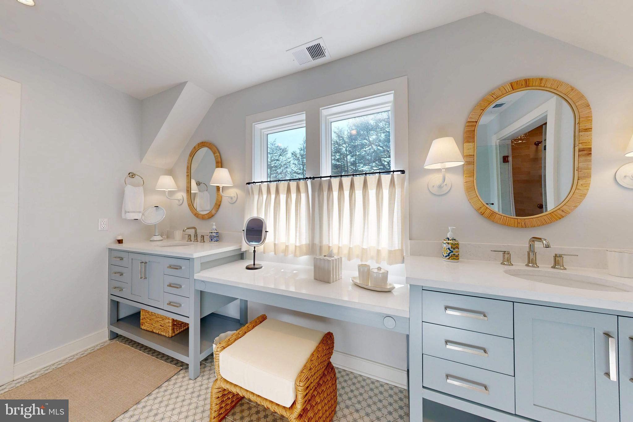 RIO VISTA - Residential