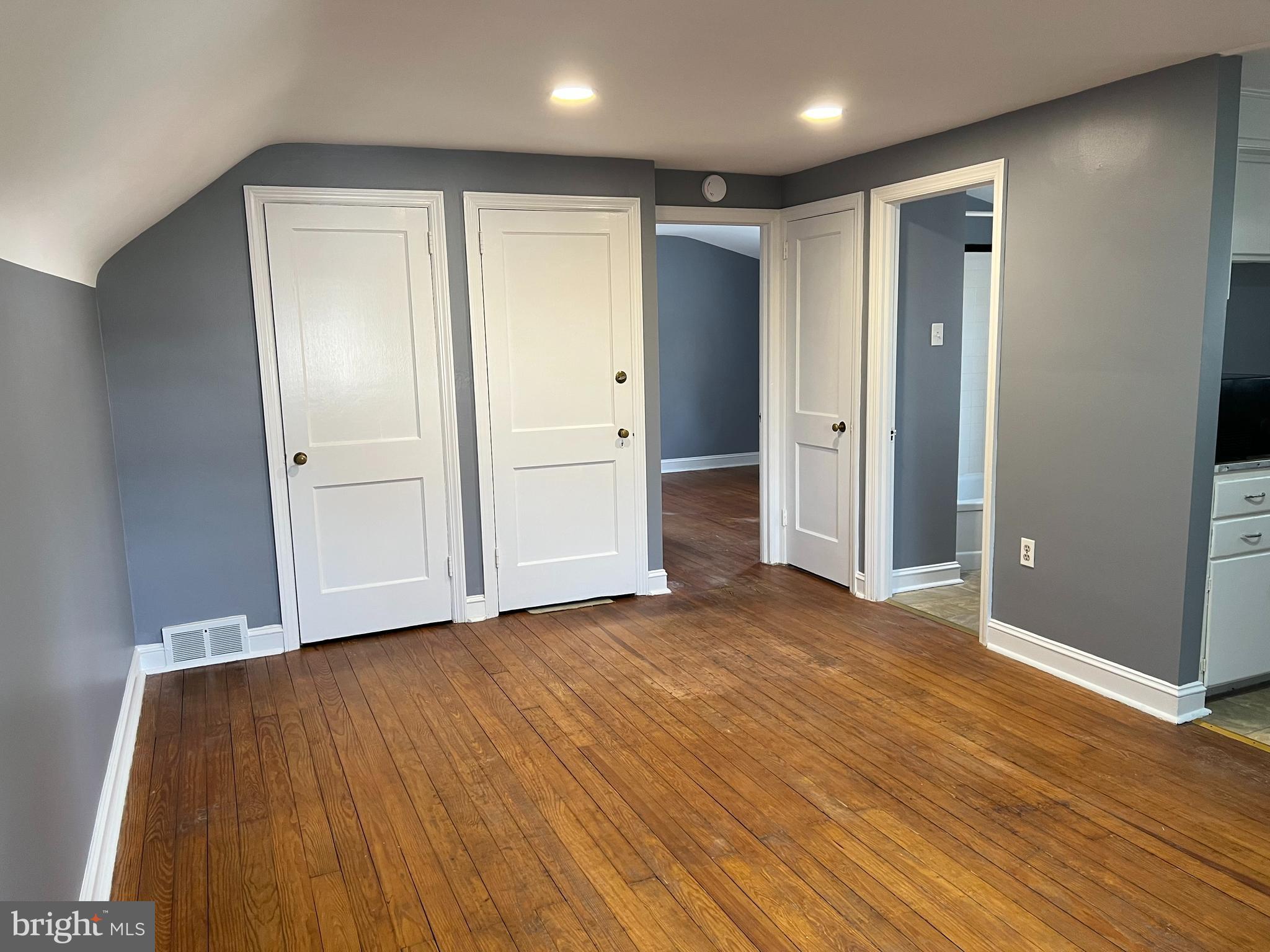 ARDSLEY - Residential Lease