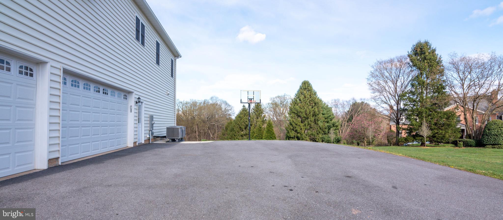 ROCKY GORGE MEADOWS - Residential