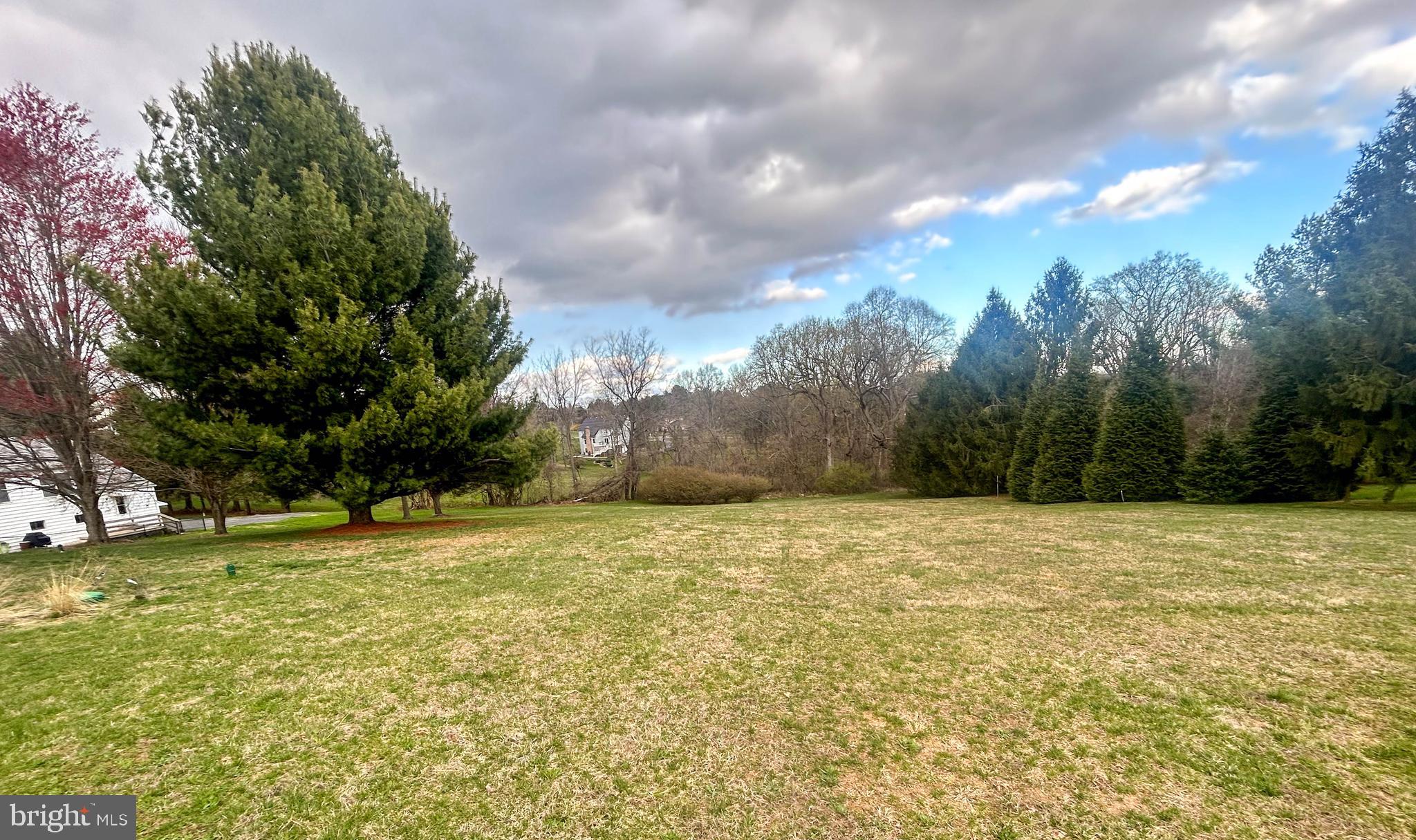 ROCKY GORGE MEADOWS - Residential