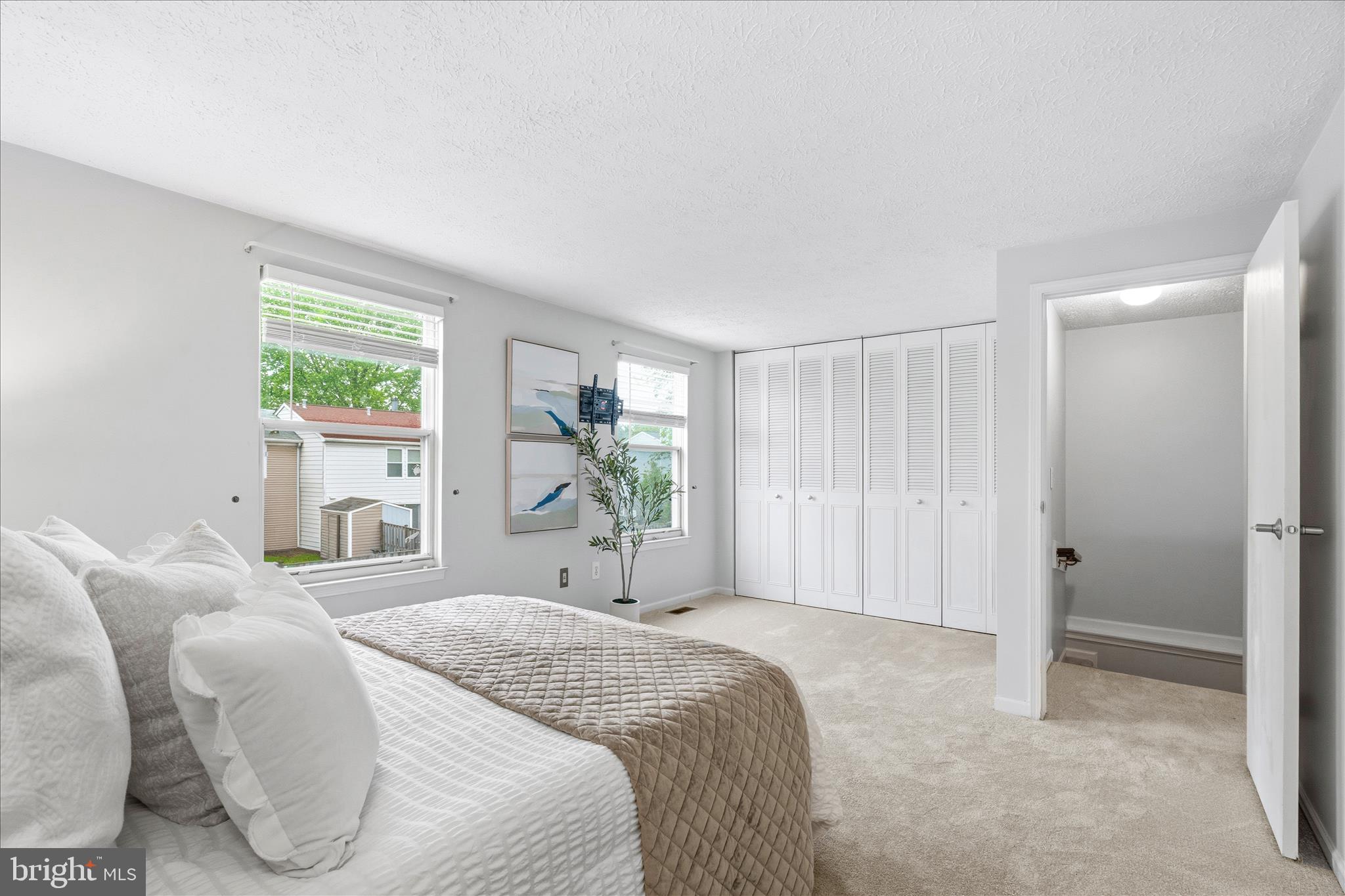 HILLCREST ORCHARDS - Residential