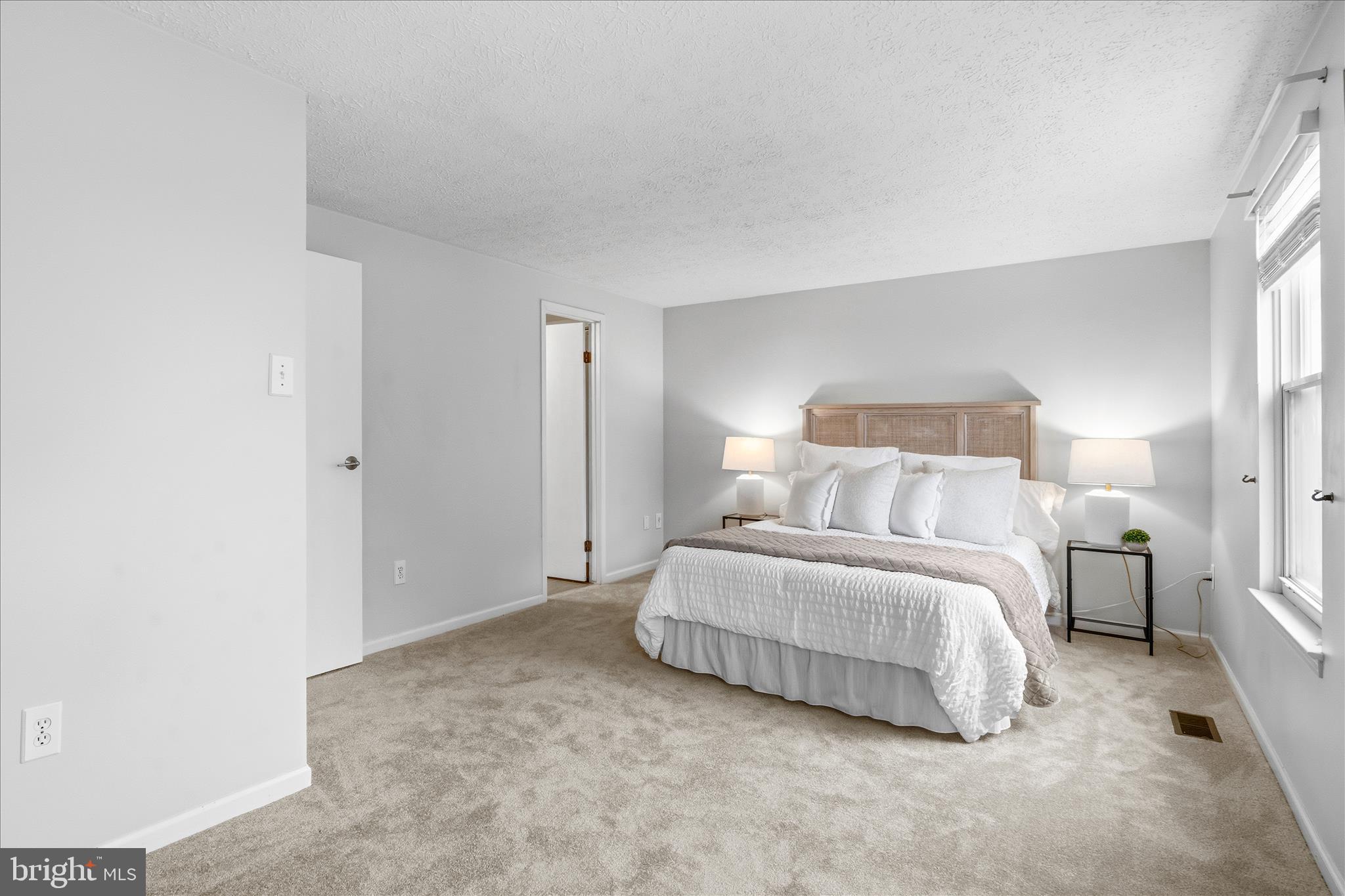 HILLCREST ORCHARDS - Residential