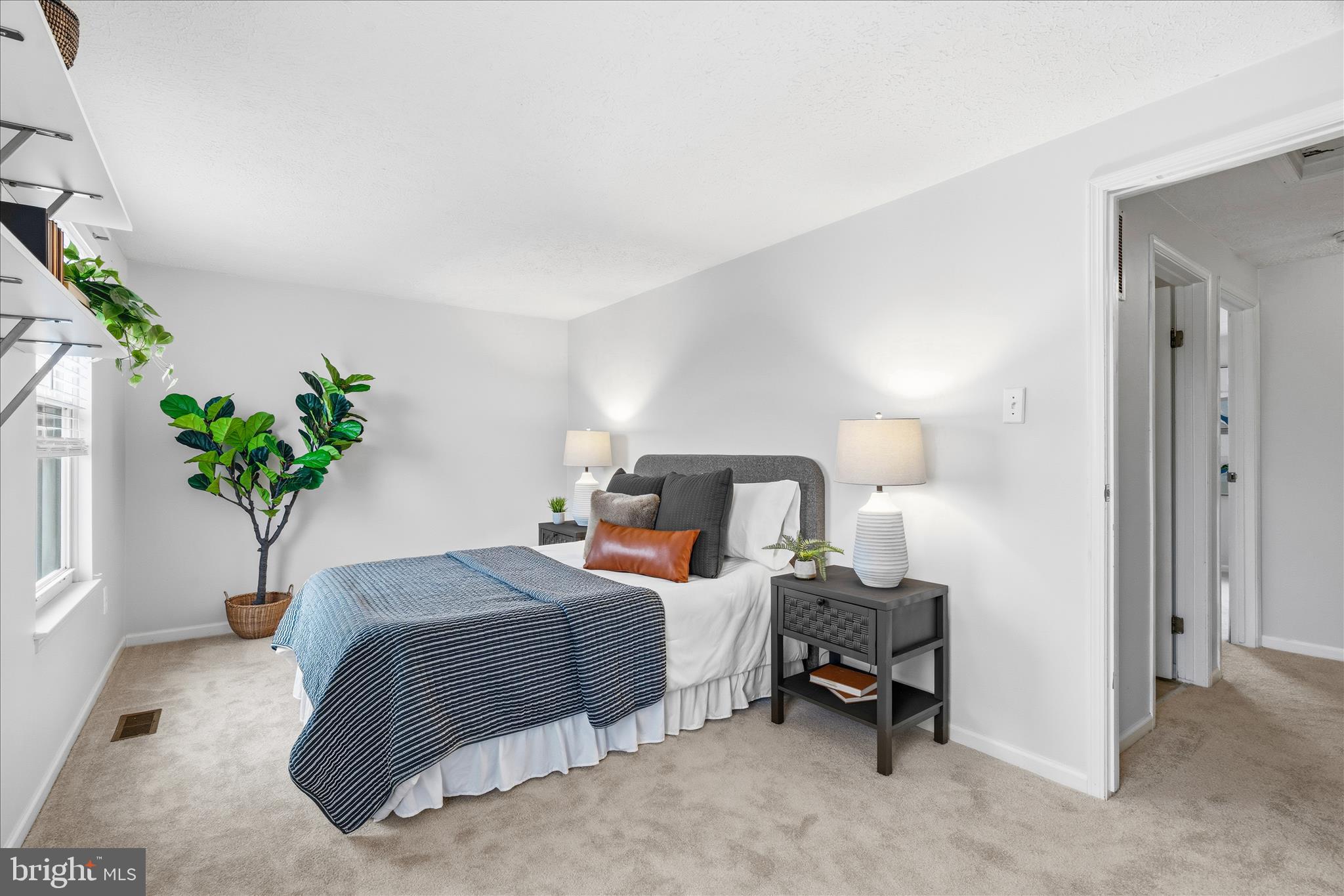 HILLCREST ORCHARDS - Residential