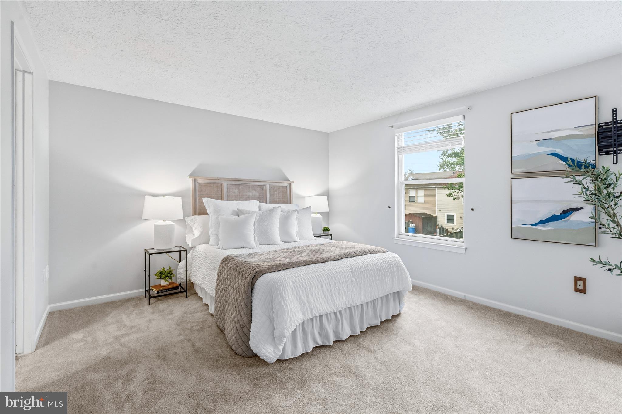 HILLCREST ORCHARDS - Residential