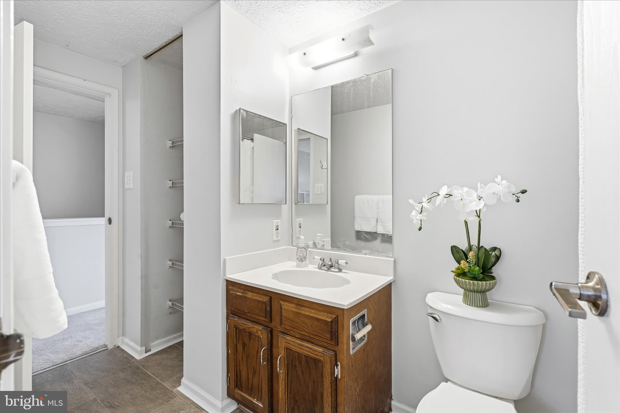 HILLCREST ORCHARDS - Residential