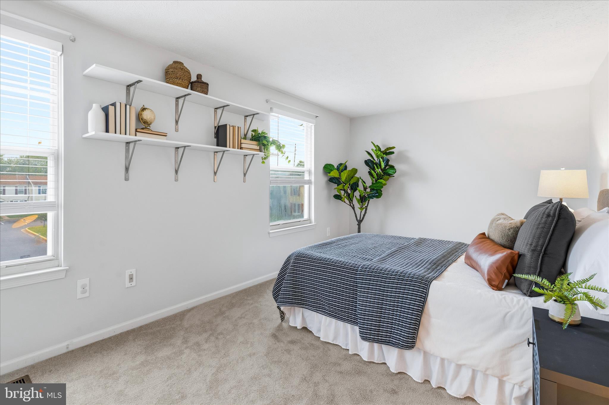 HILLCREST ORCHARDS - Residential