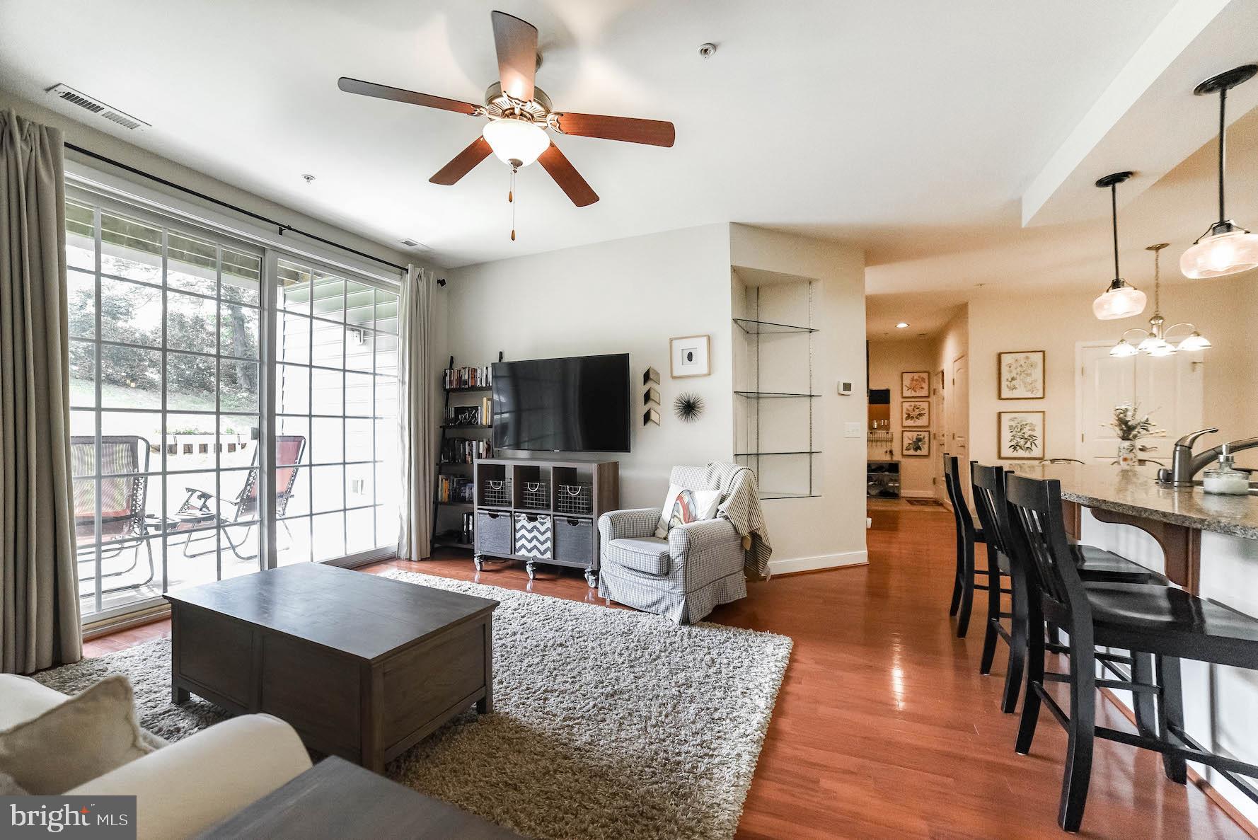 FOXWELL CONDOMINIUMS - Residential