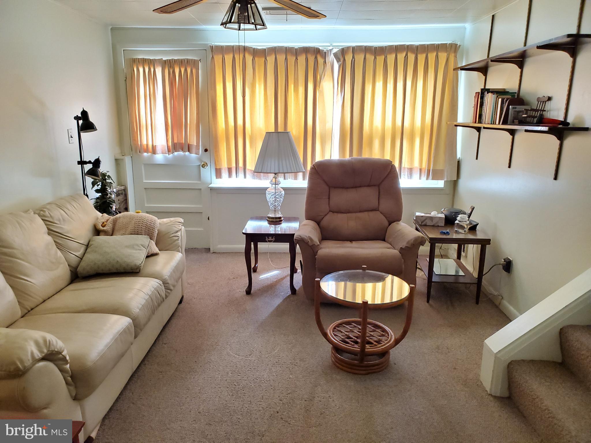 YORK MANOR - Residential