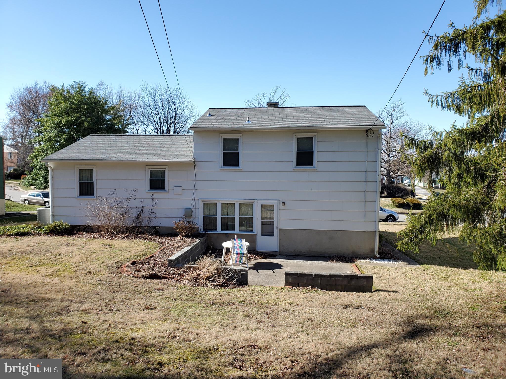 YORK MANOR - Residential