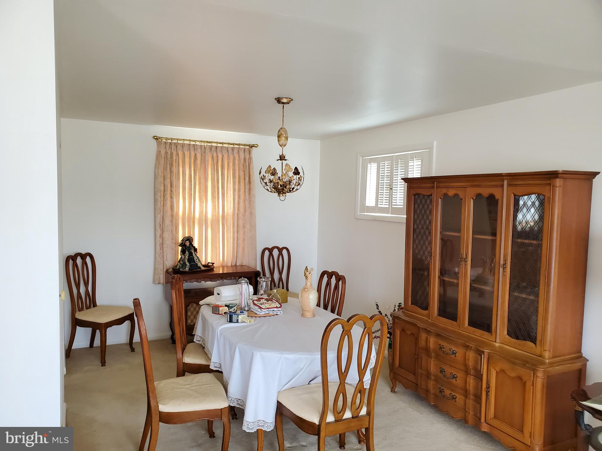 YORK MANOR - Residential