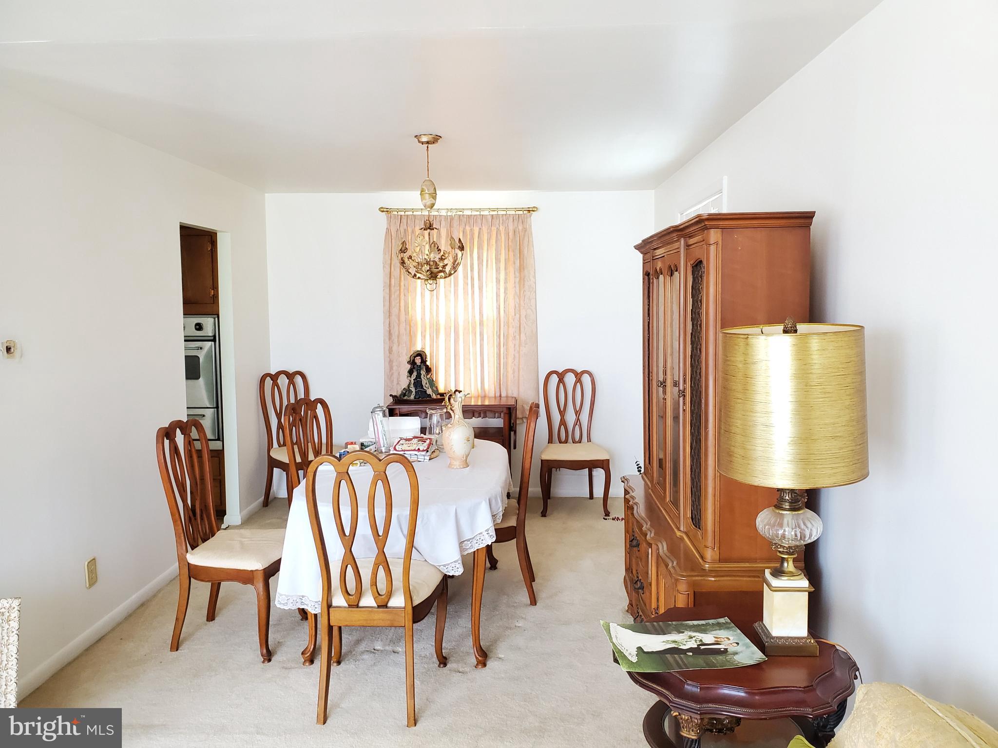 YORK MANOR - Residential