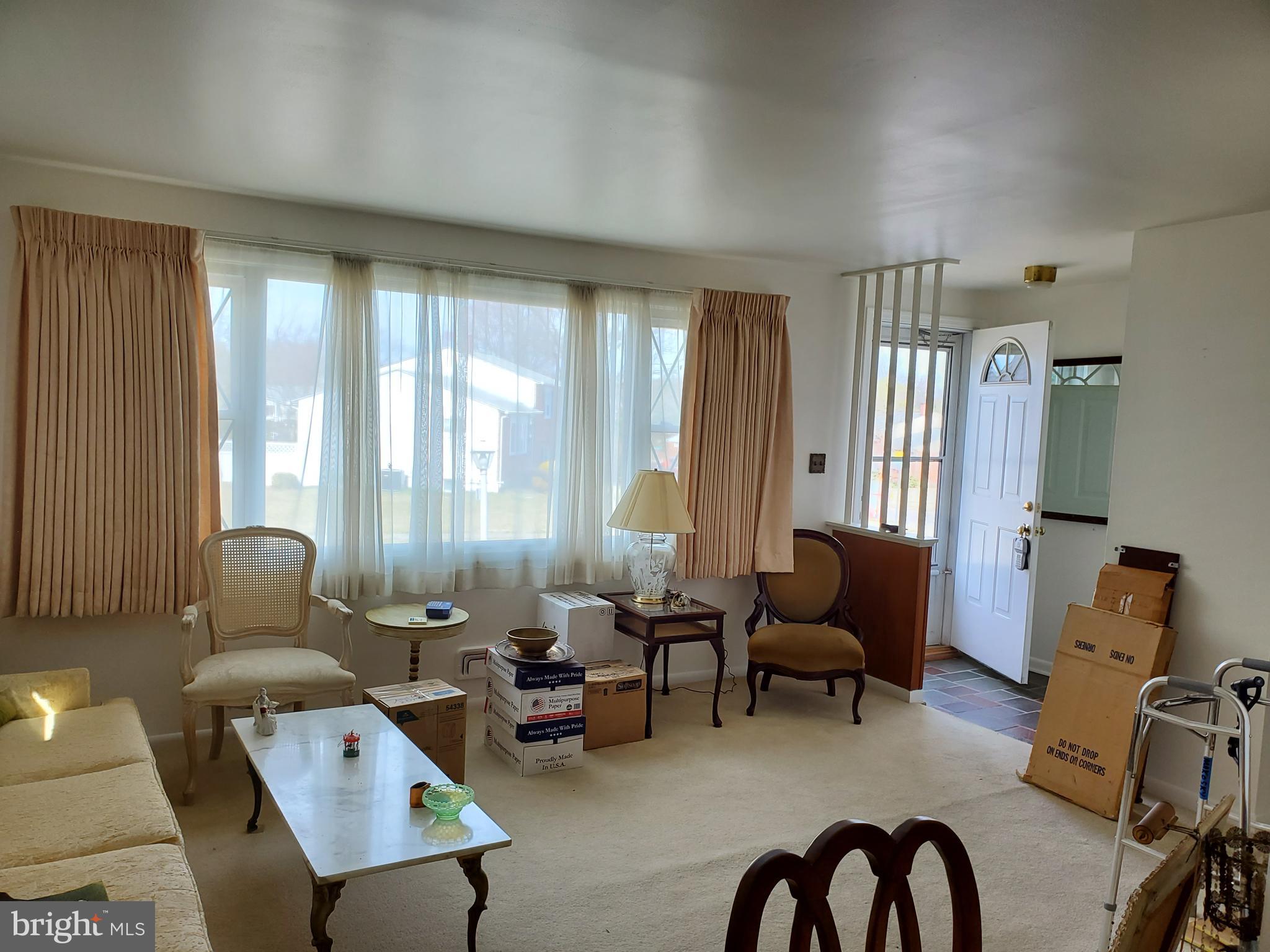 YORK MANOR - Residential