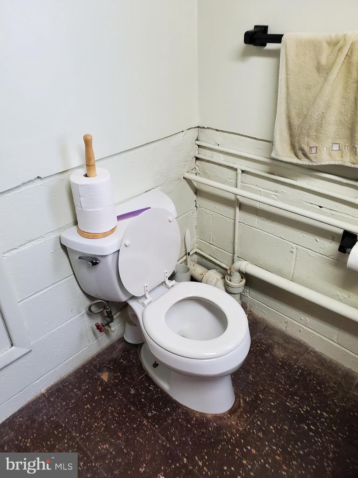 YORK MANOR - Residential